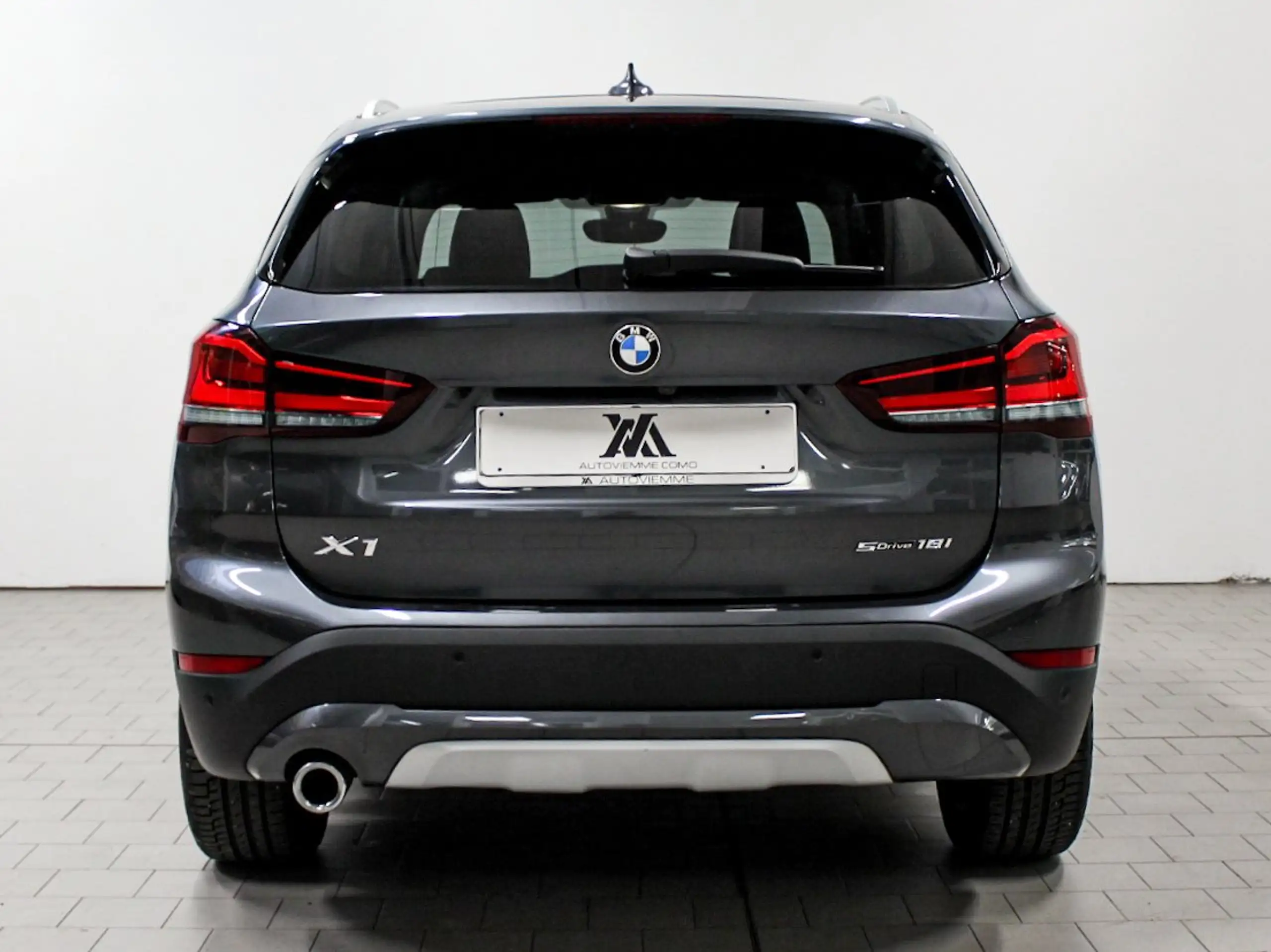 BMW - X1