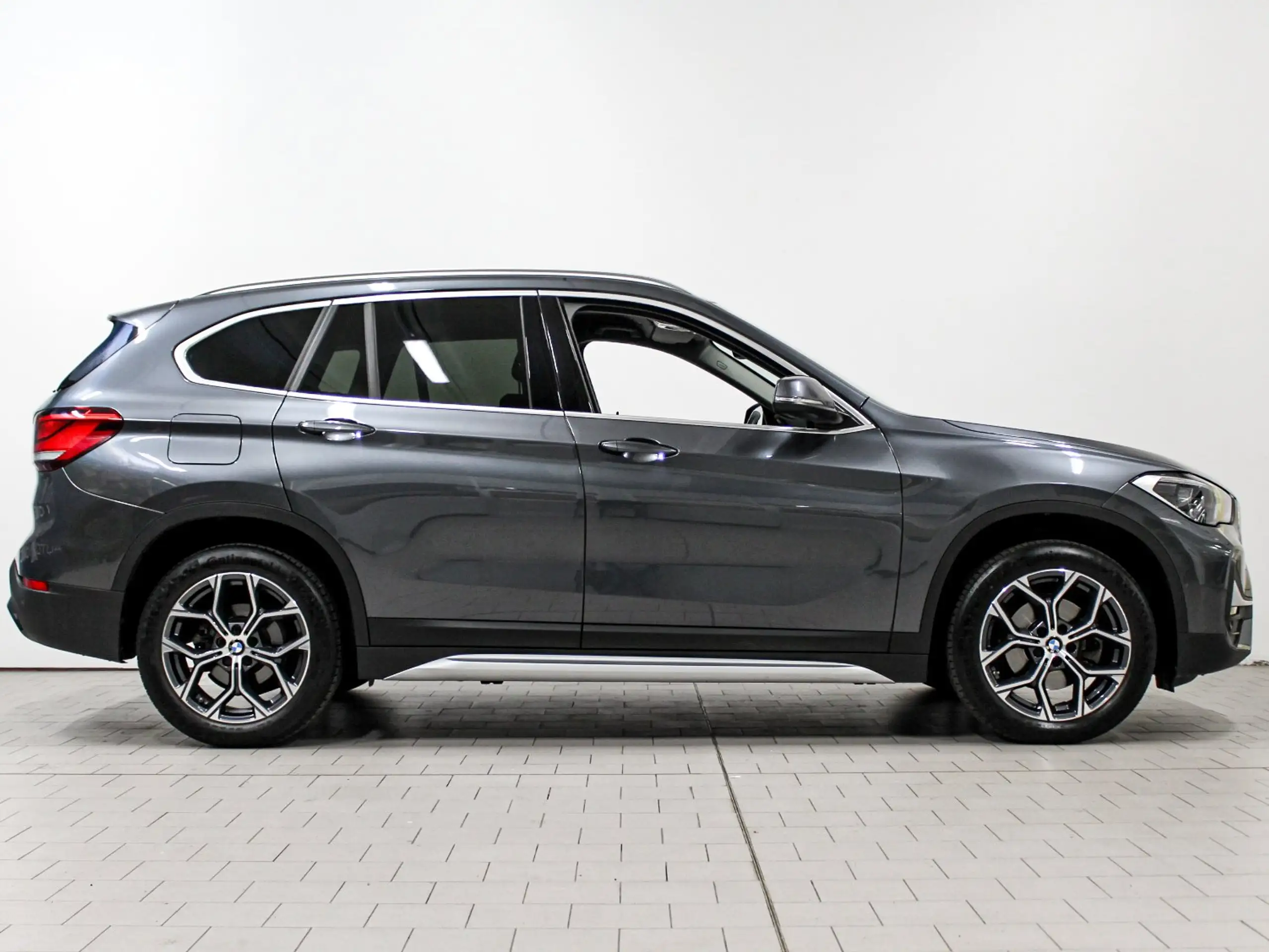 BMW - X1