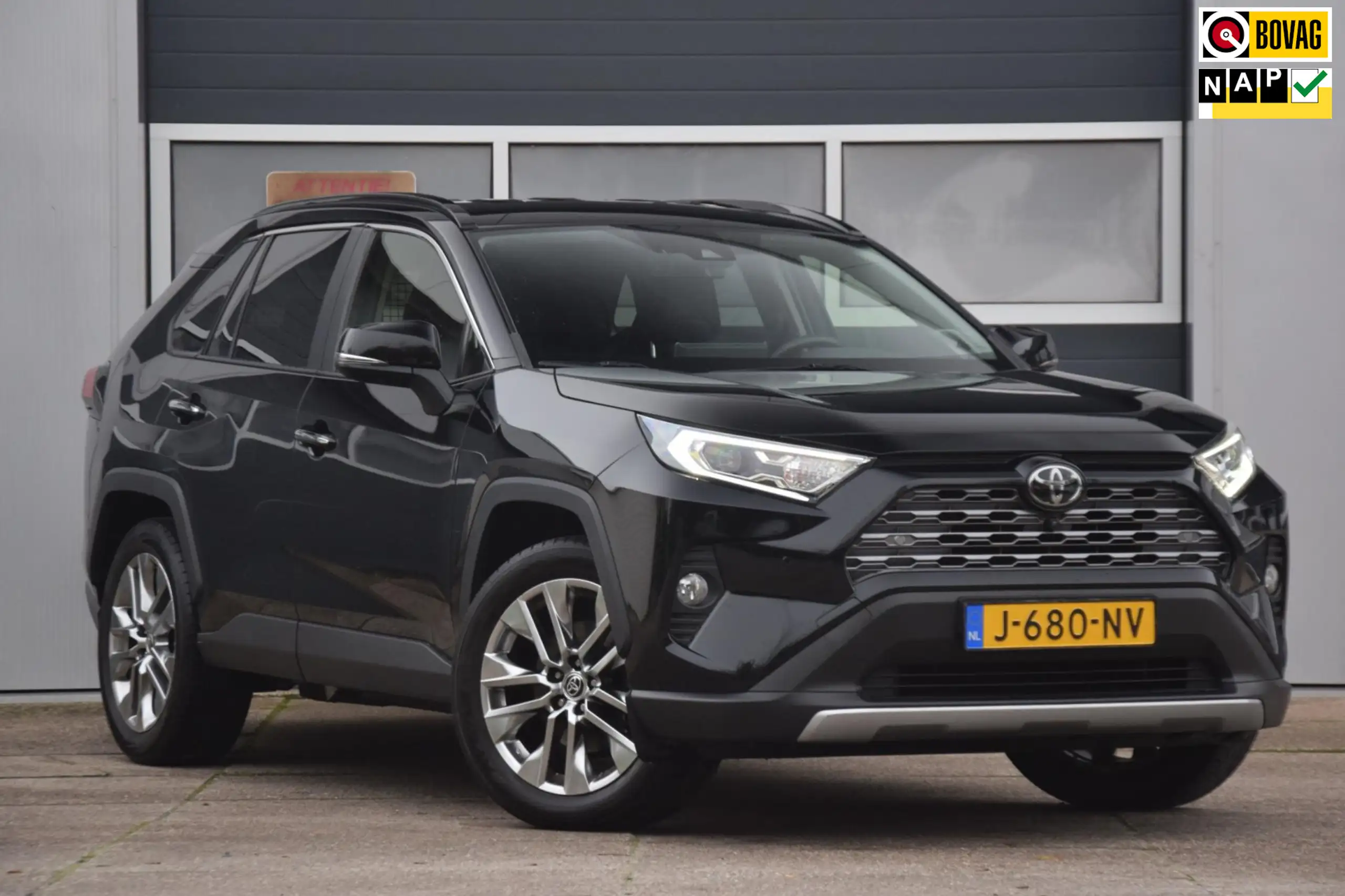 Toyota - RAV 4