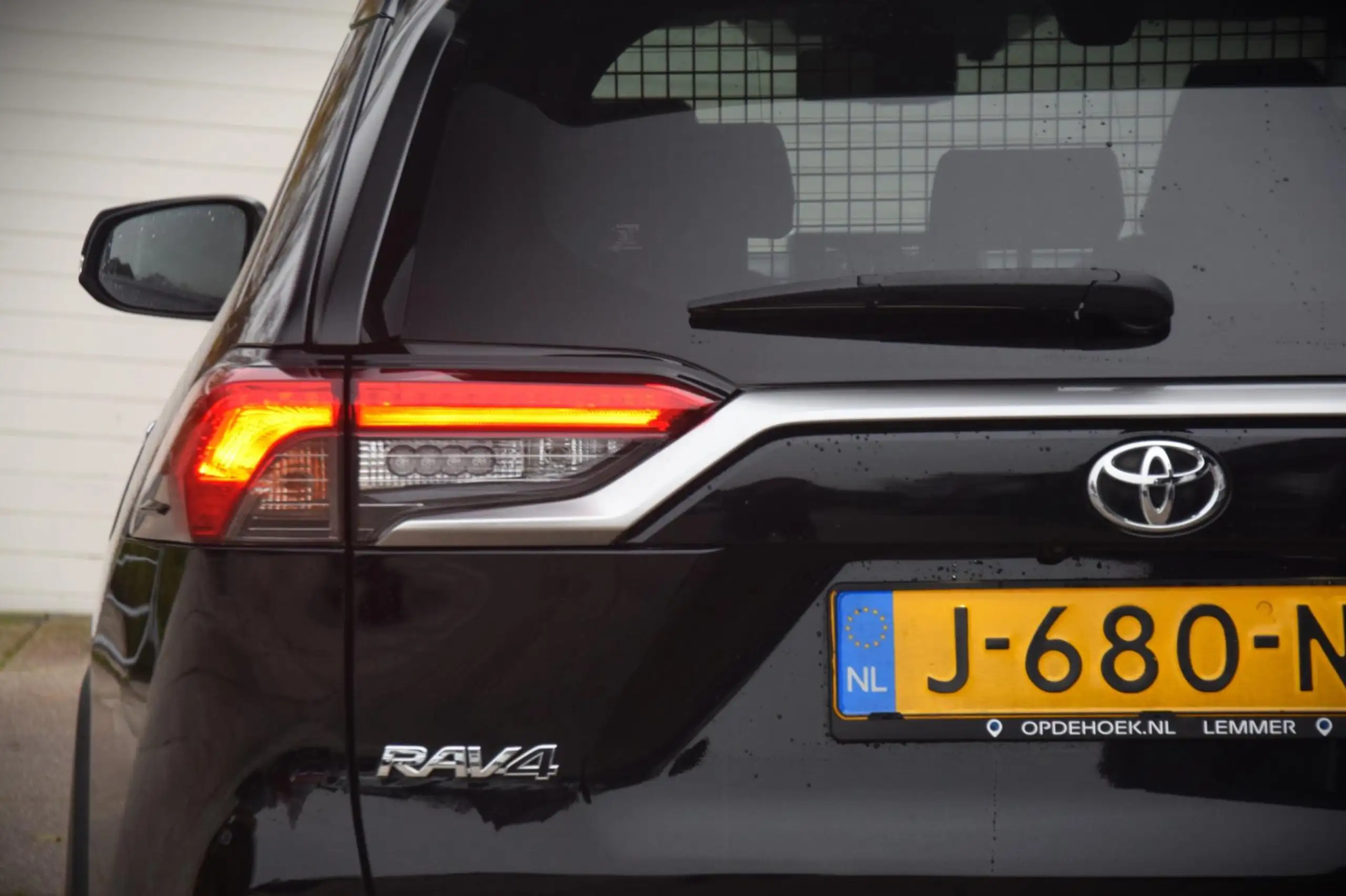 Toyota - RAV 4