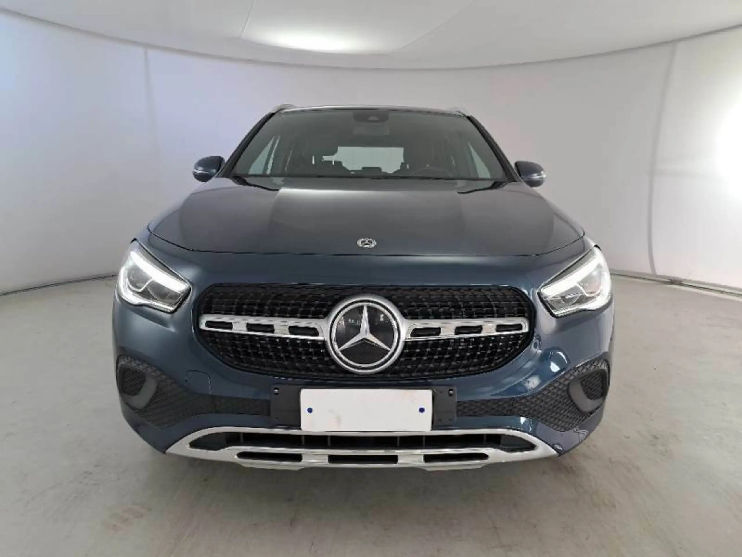 Mercedes-Benz - GLA 200