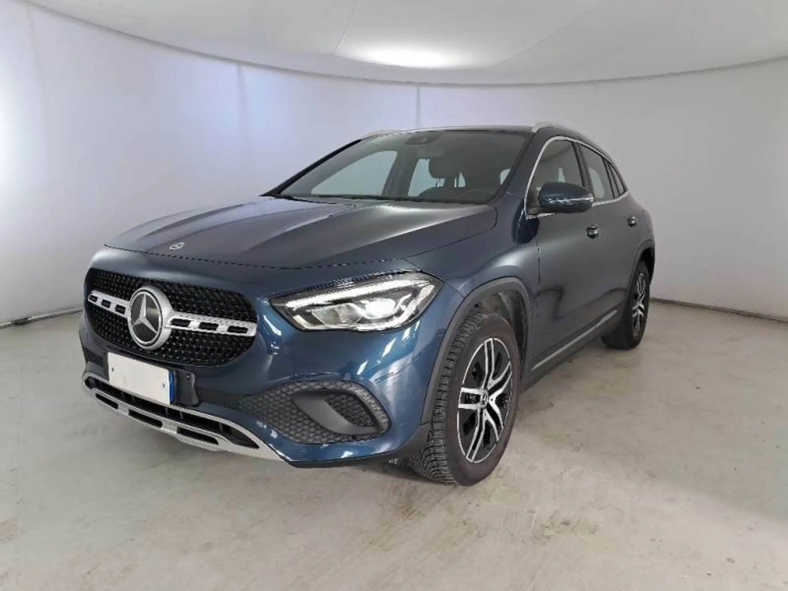 Mercedes-Benz - GLA 200