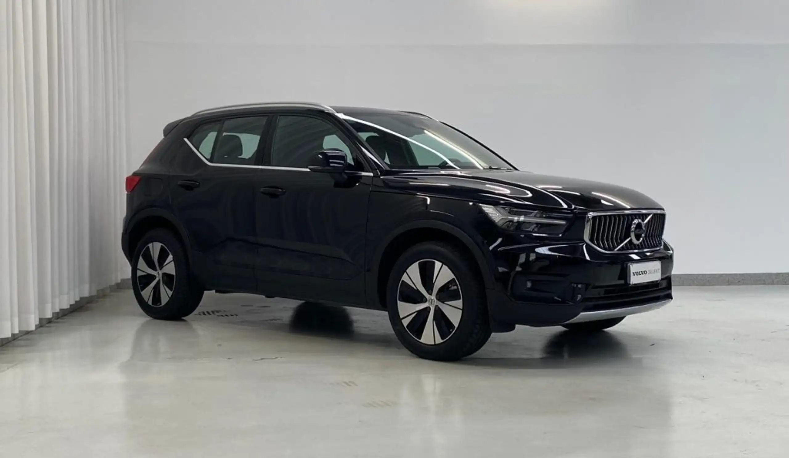 Volvo - XC40