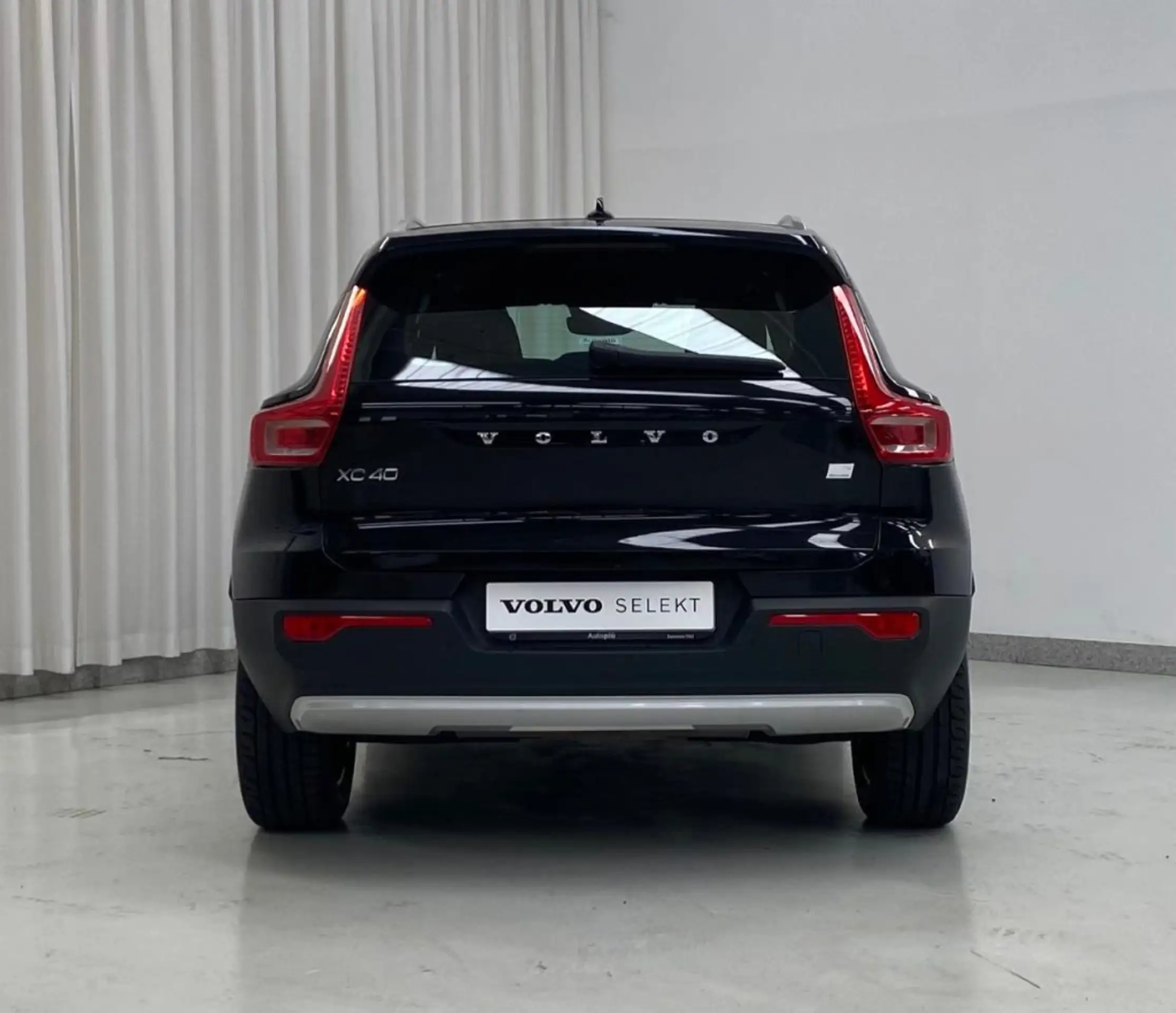 Volvo - XC40