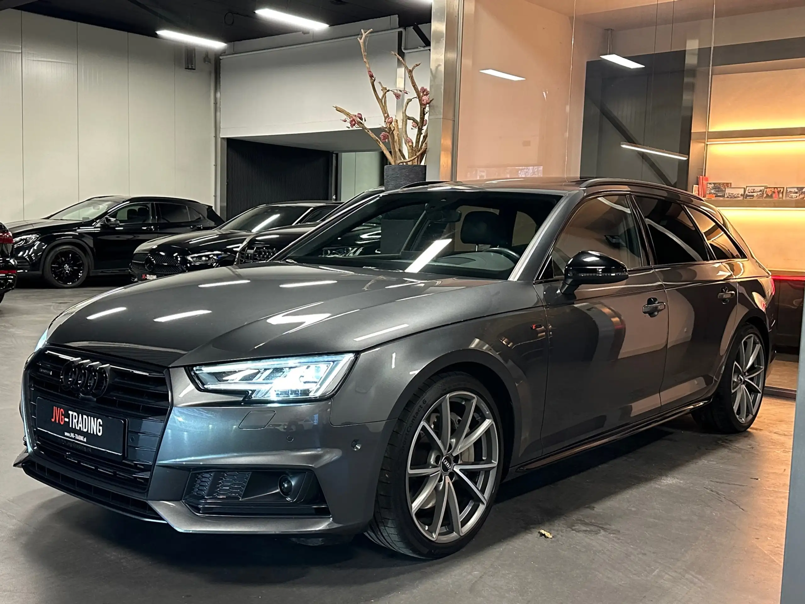 Audi - A4