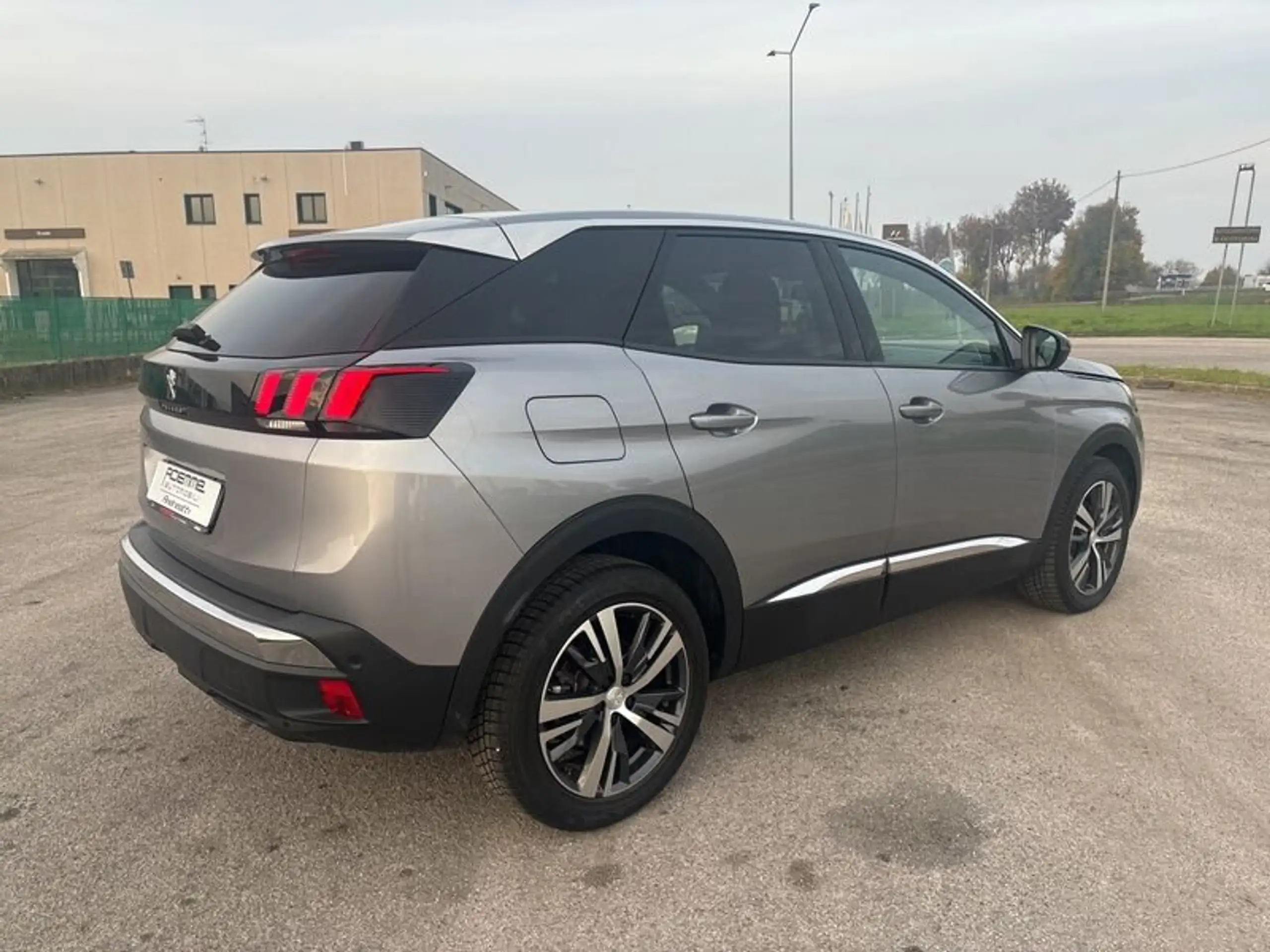 Peugeot - 3008