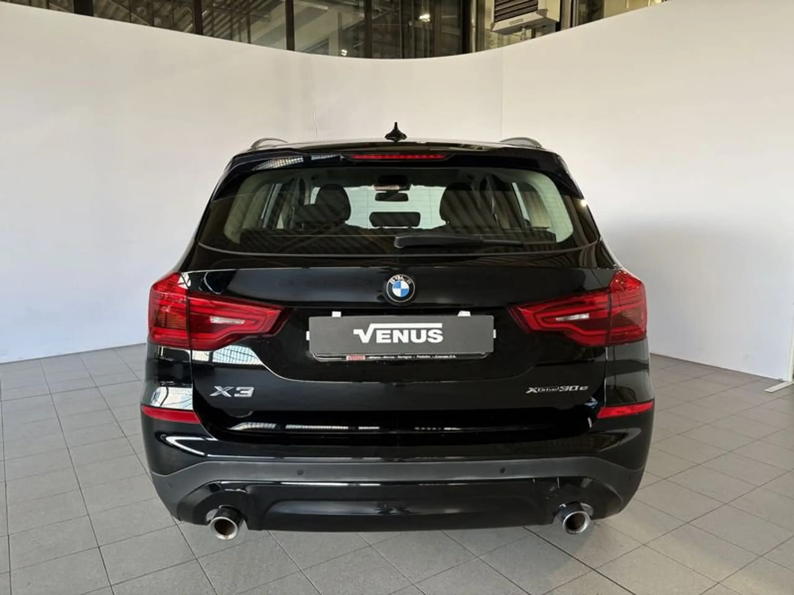 BMW - X3