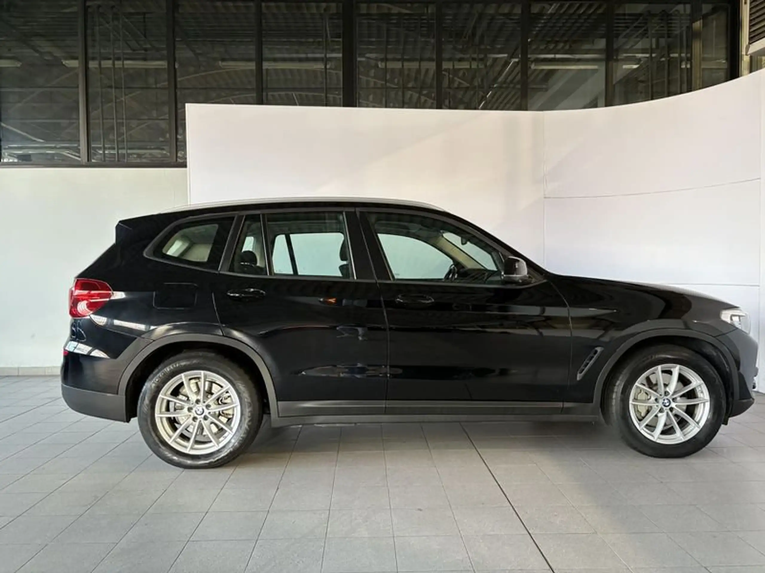 BMW - X3