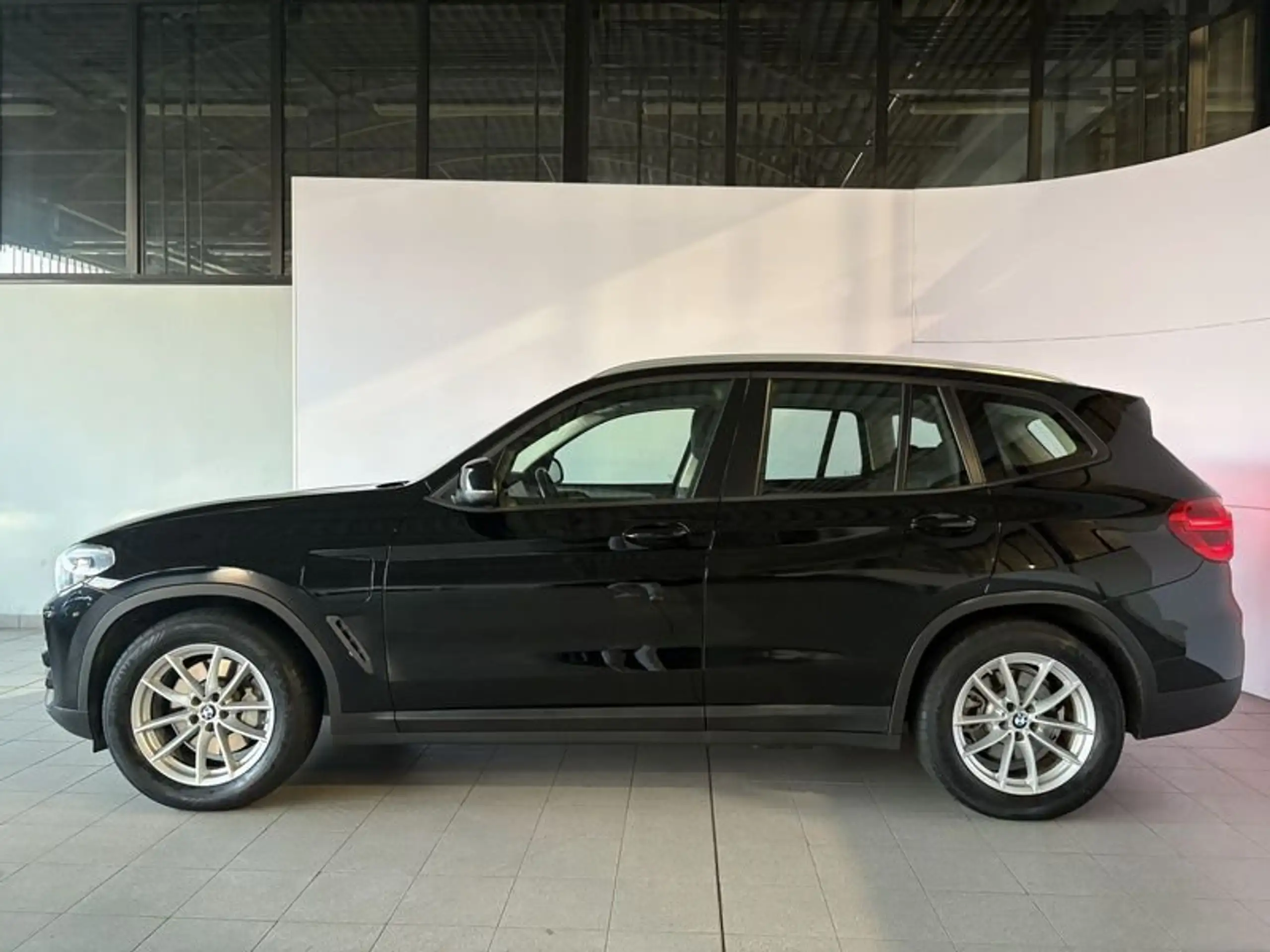 BMW - X3