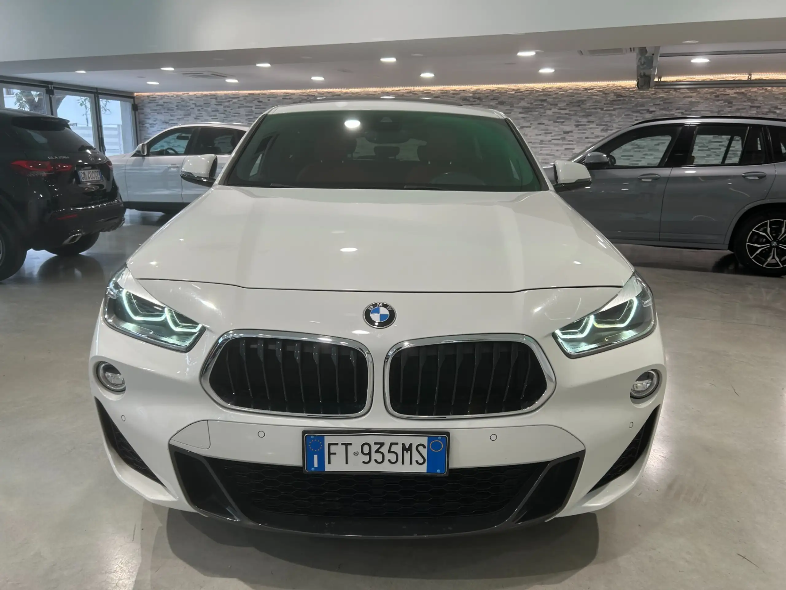 BMW - X2