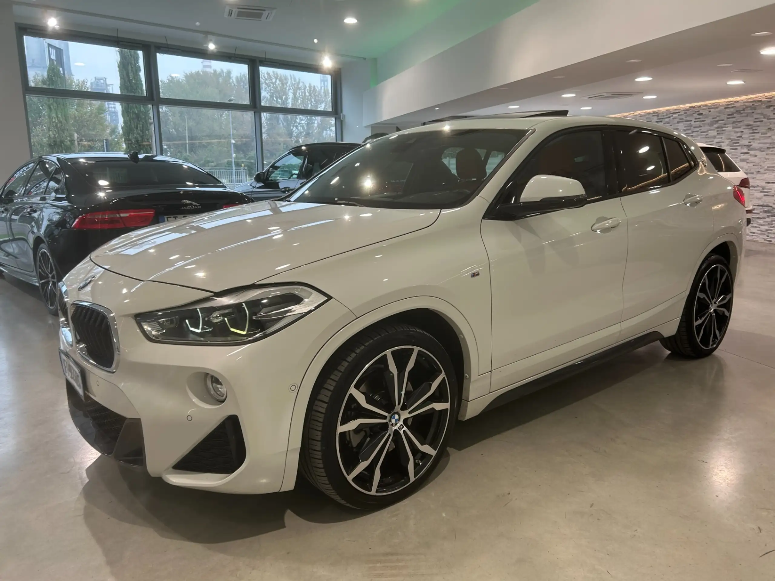 BMW - X2