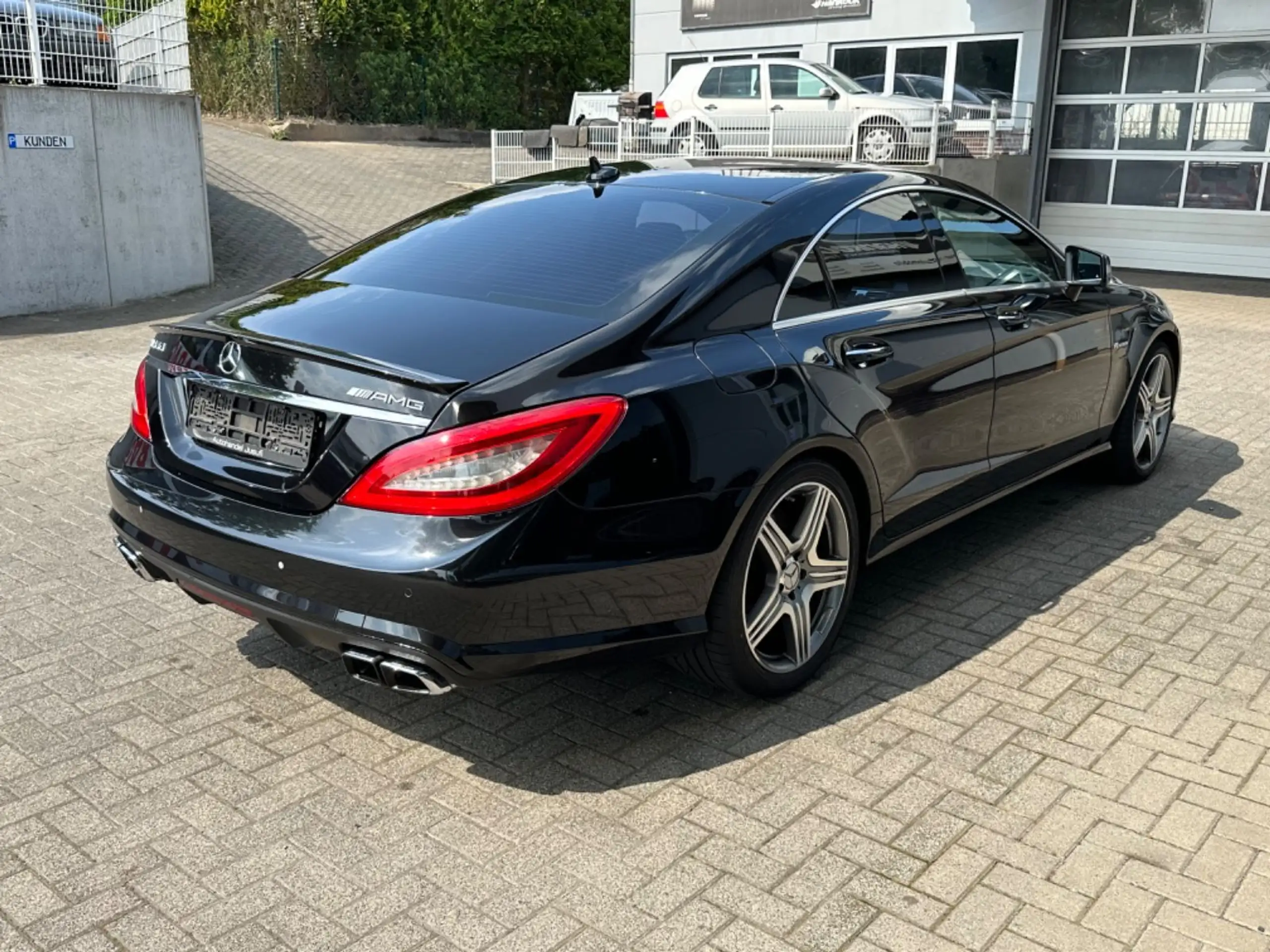 Mercedes-Benz - CLS 63 AMG