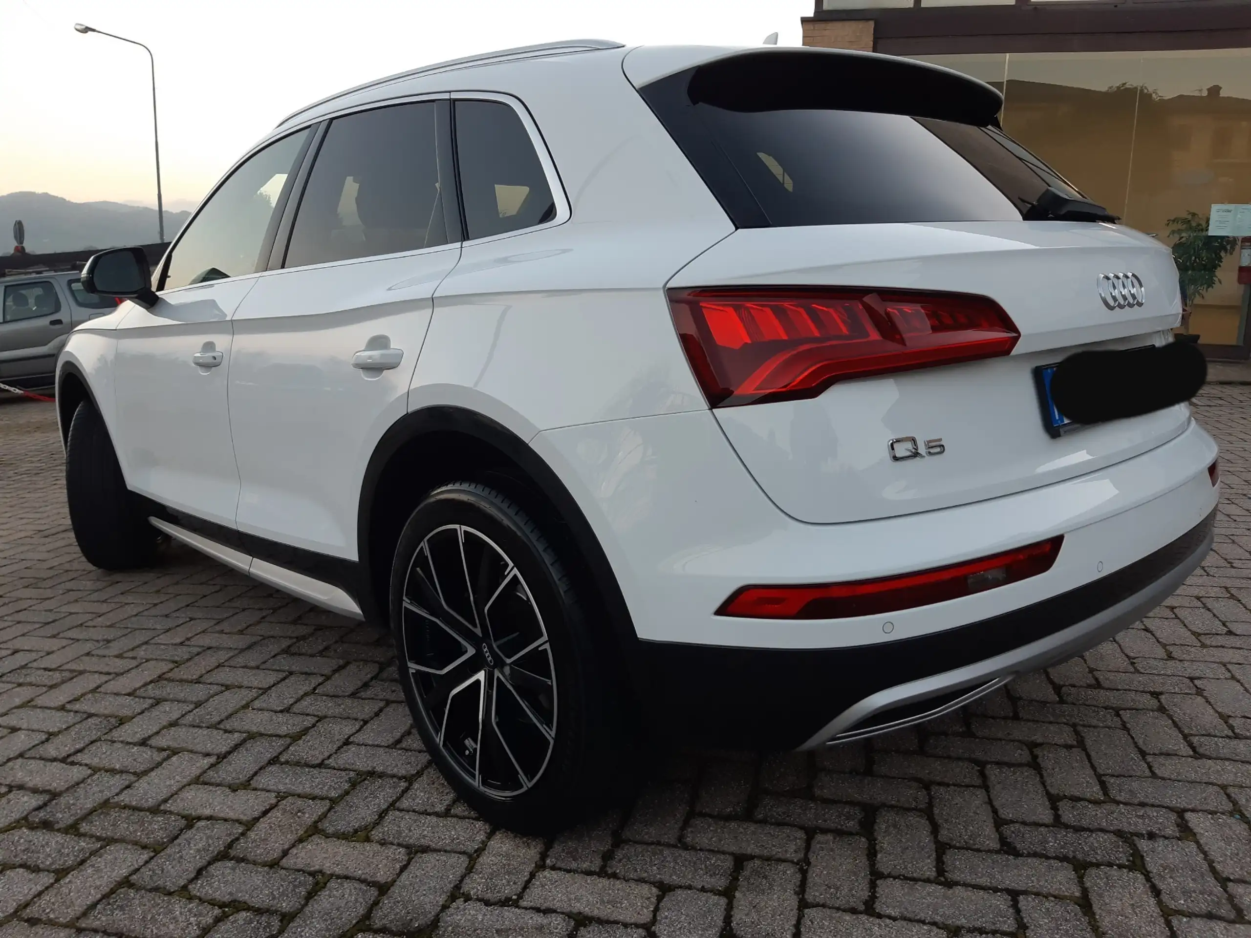 Audi - Q5