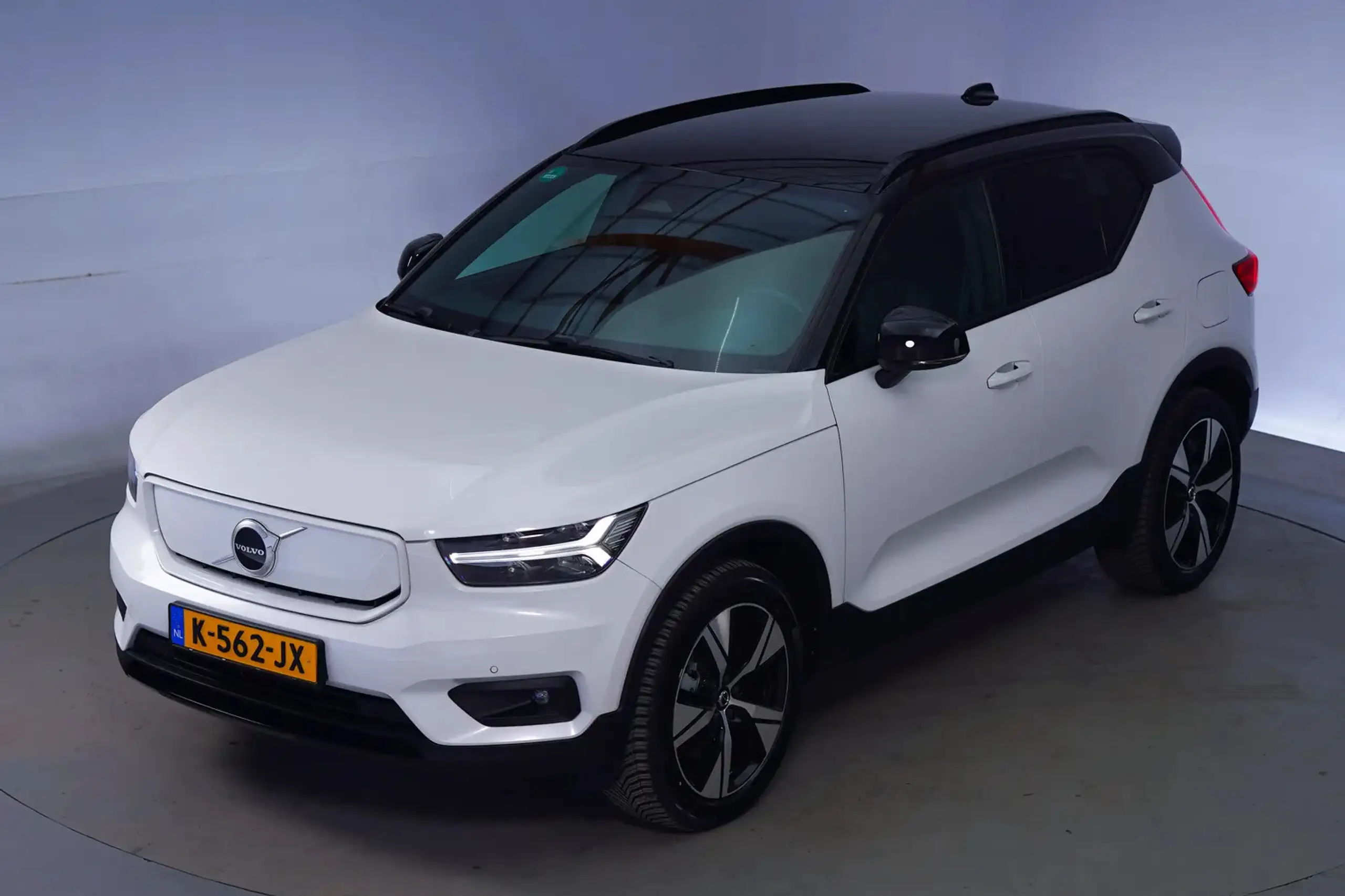 Volvo - XC40