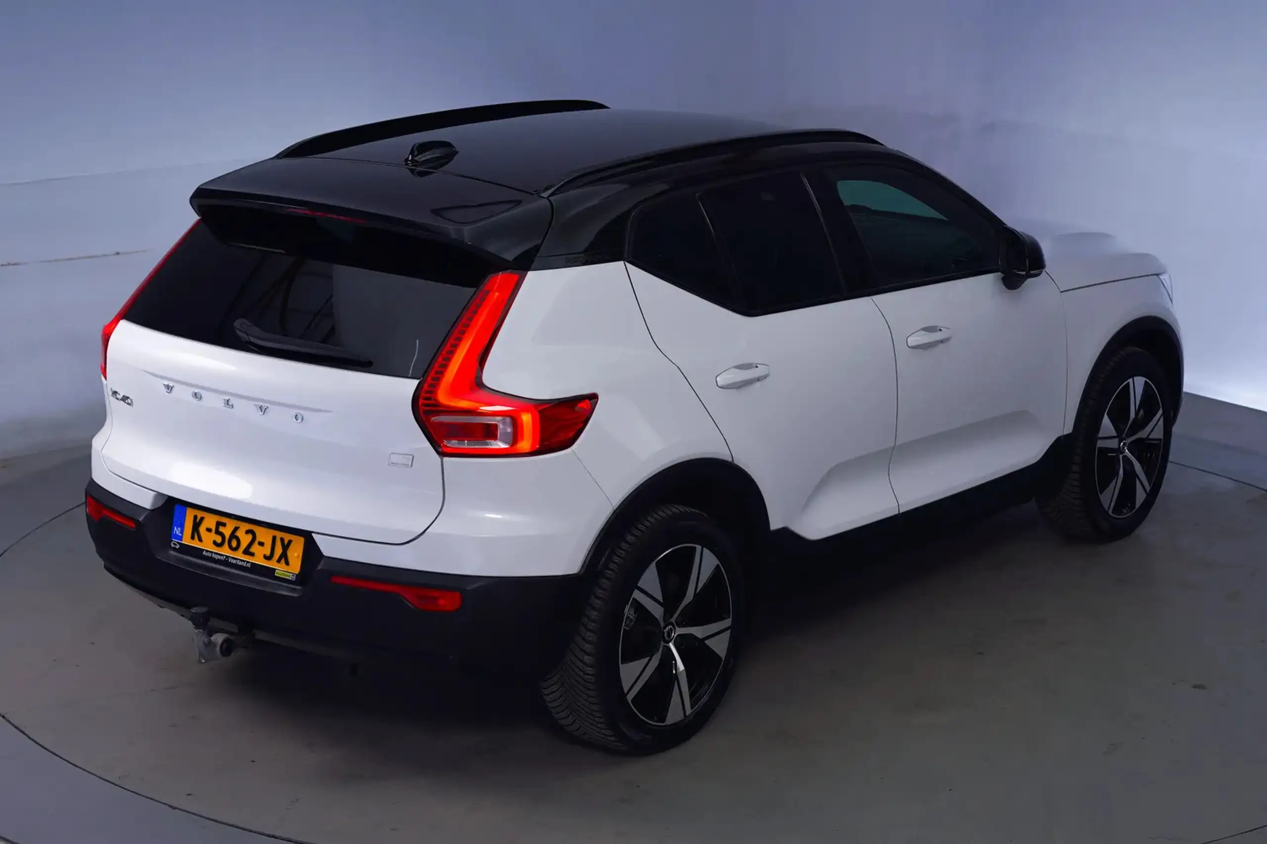 Volvo - XC40