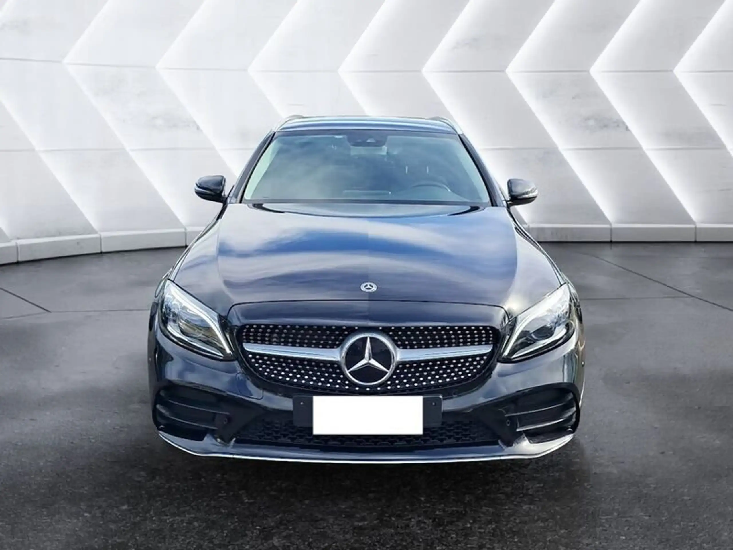 Mercedes-Benz - C 220