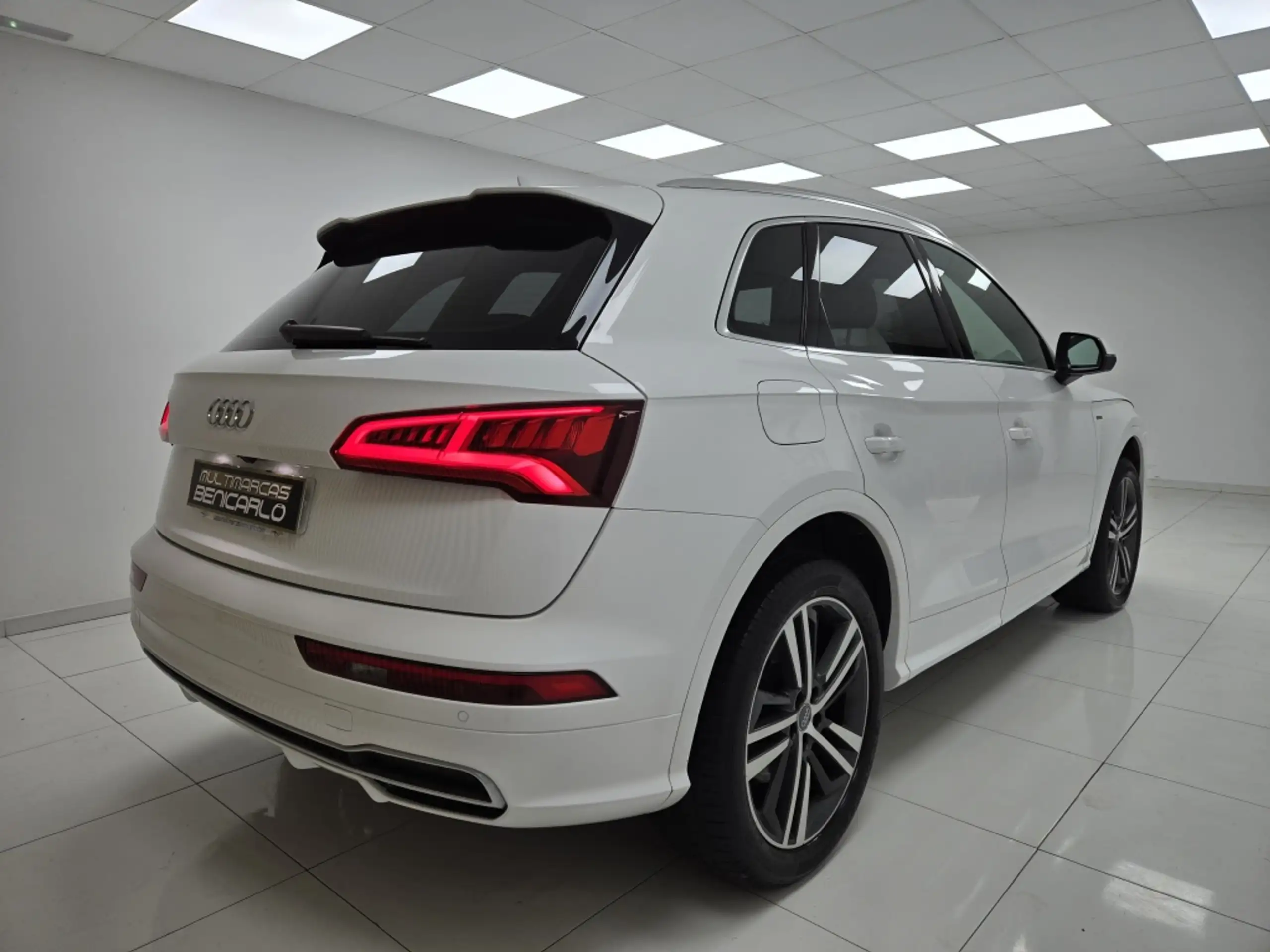 Audi - Q5