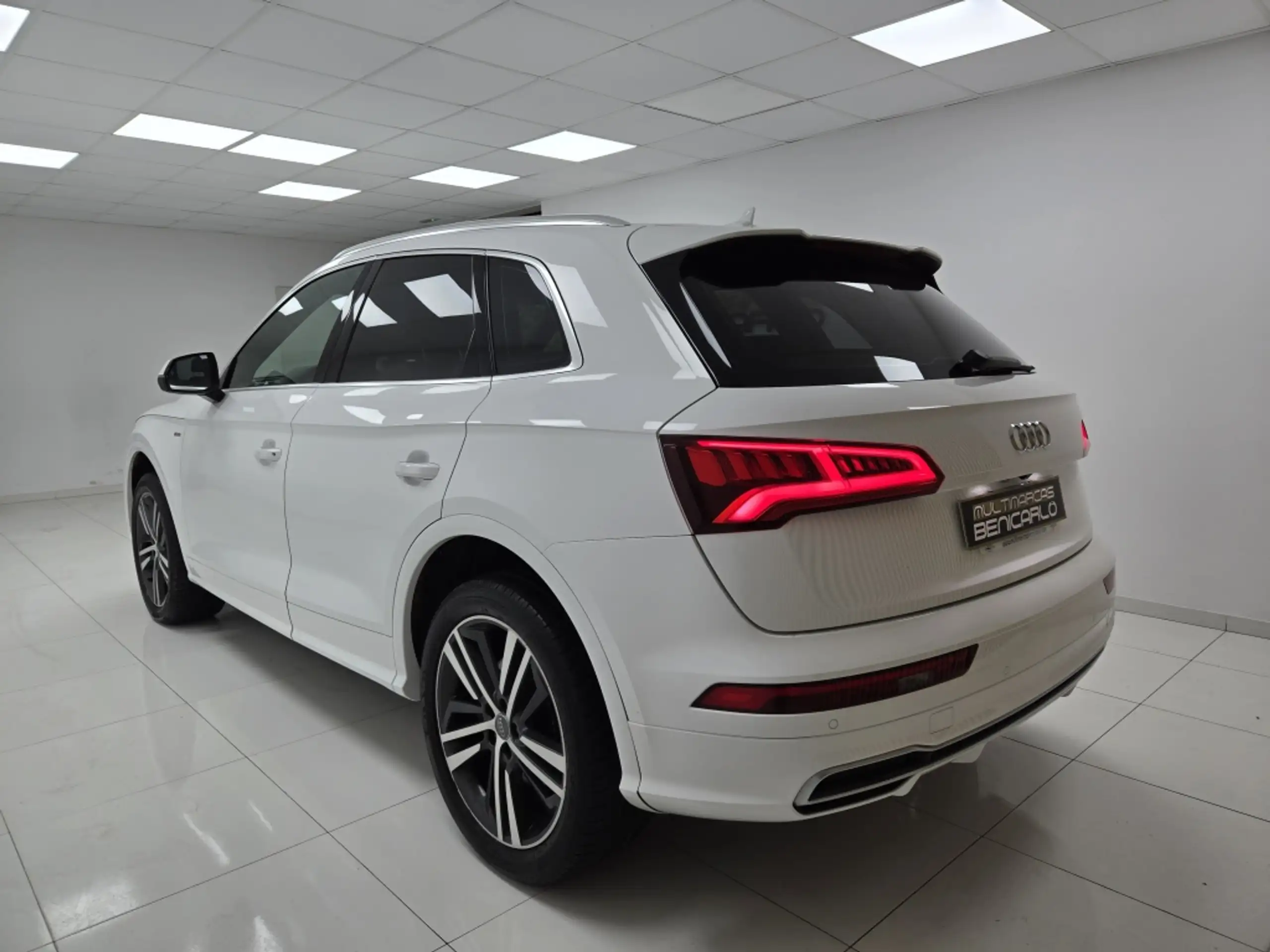 Audi - Q5