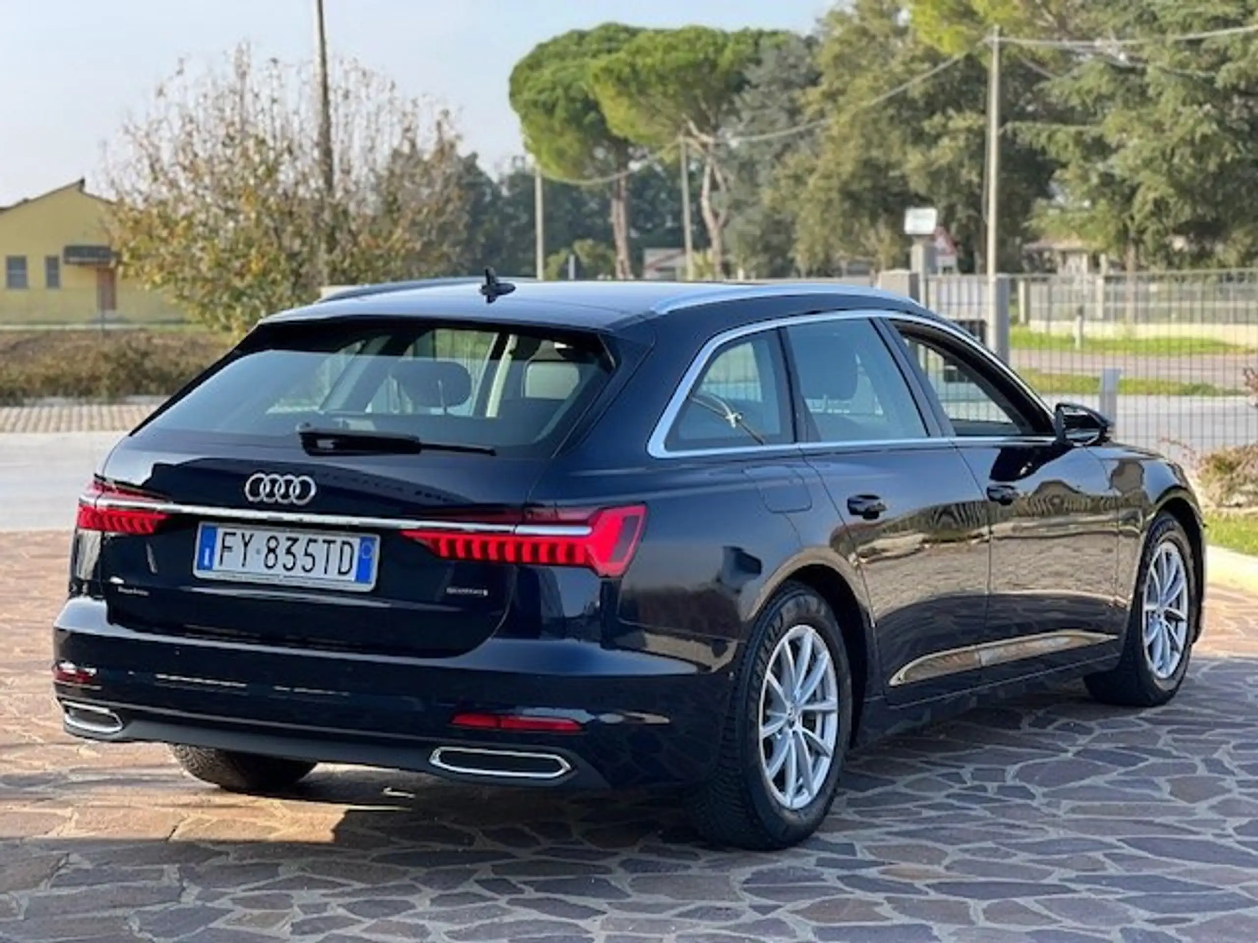 Audi - A6