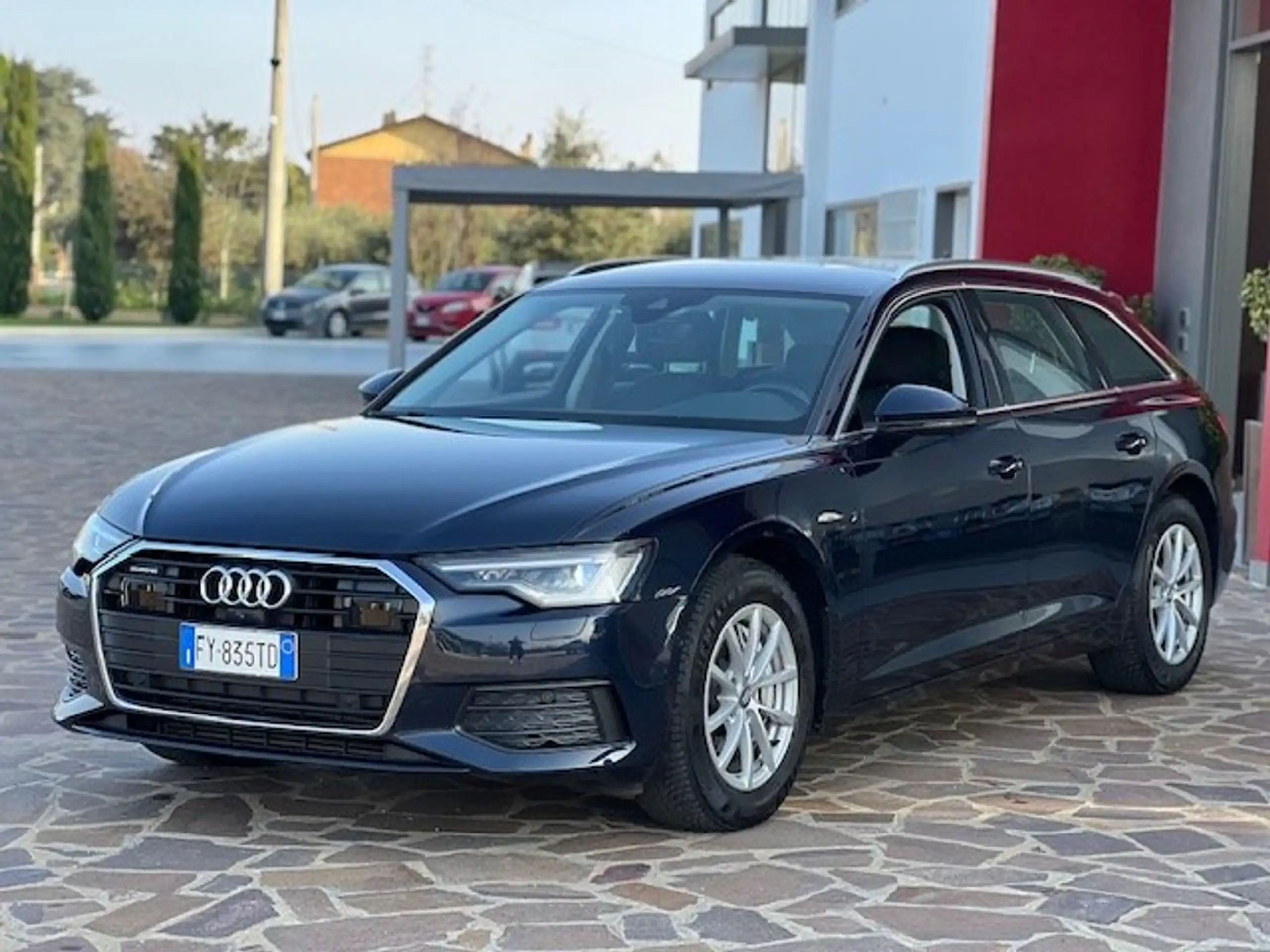 Audi - A6