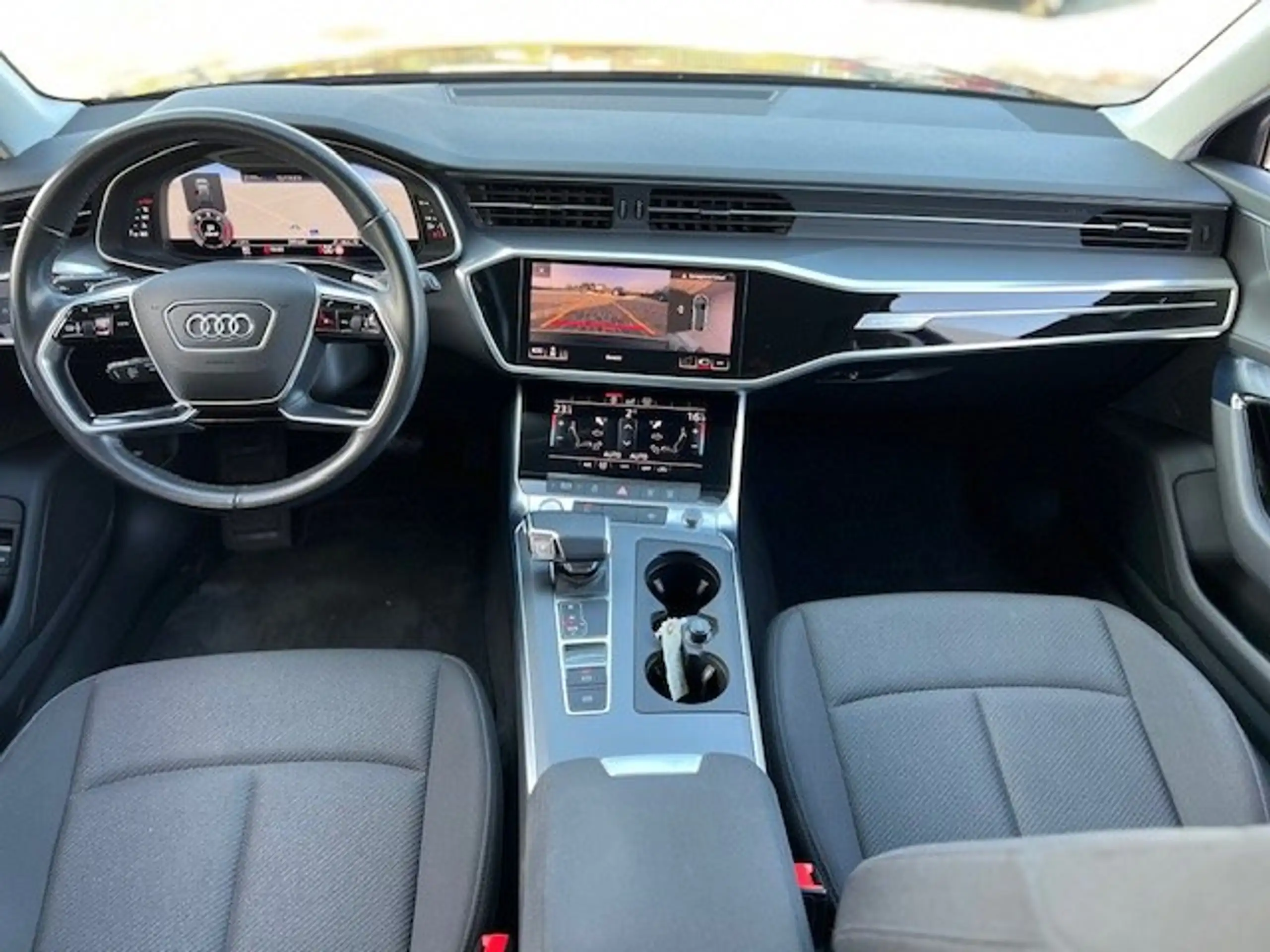 Audi - A6