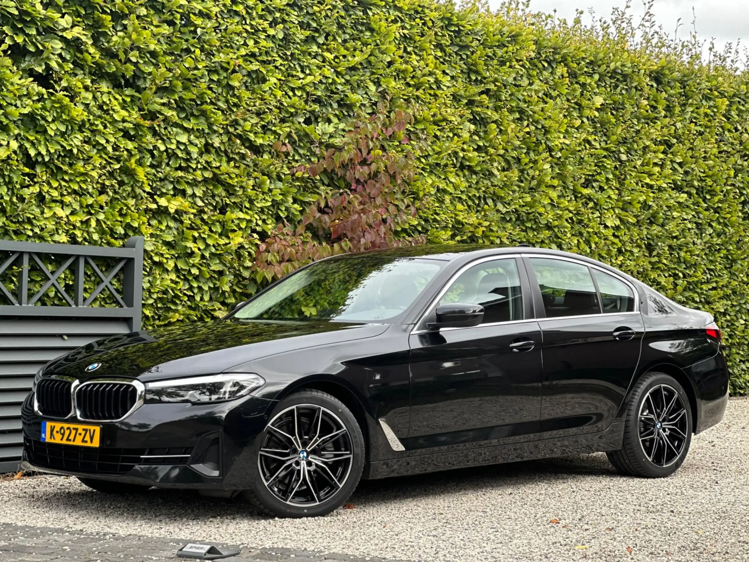 BMW - 520