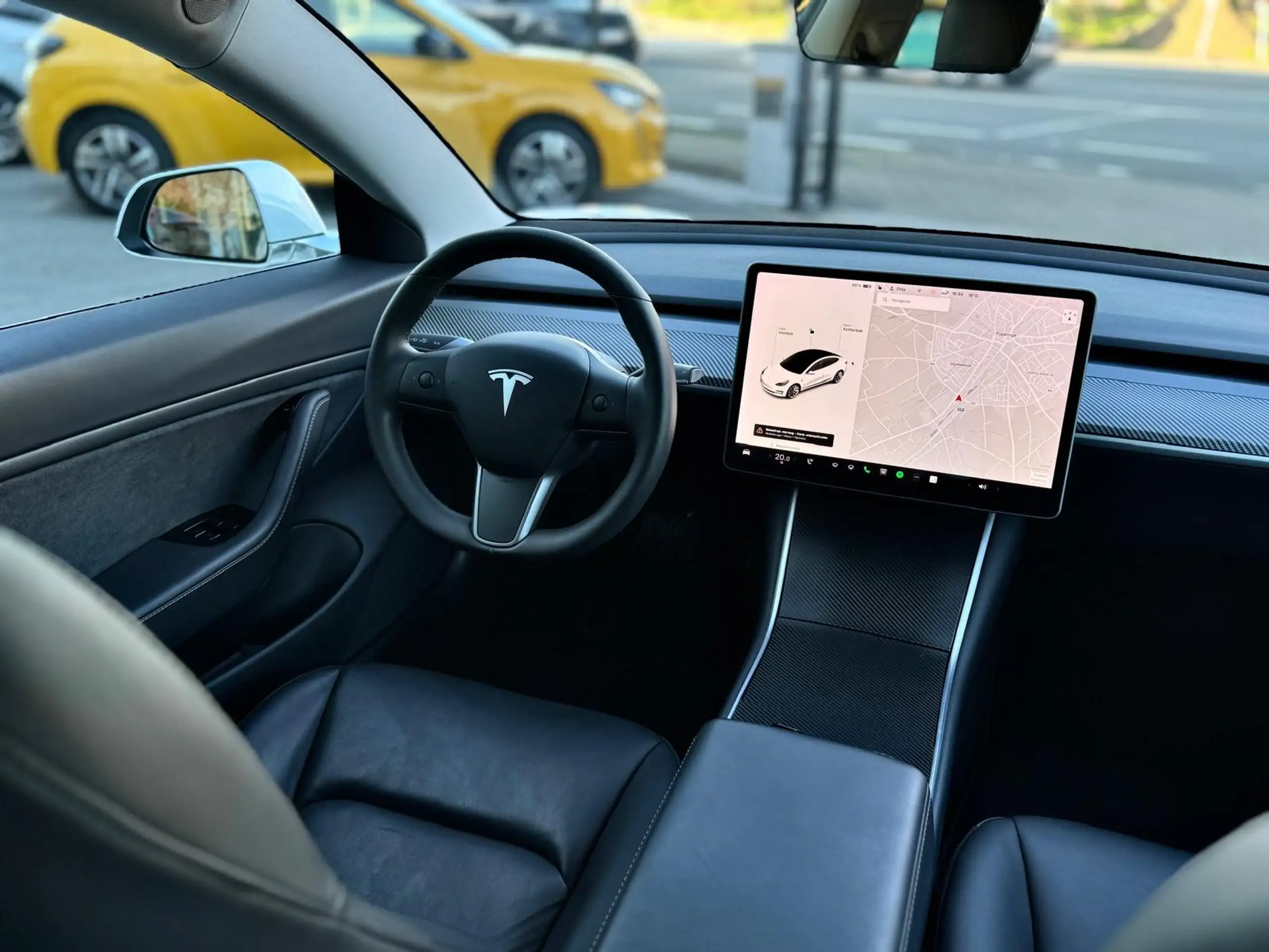 Tesla - Model 3