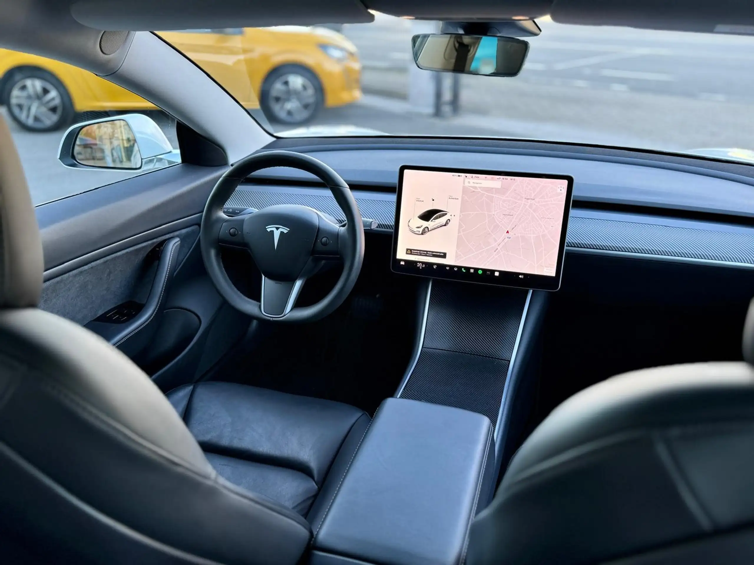 Tesla - Model 3