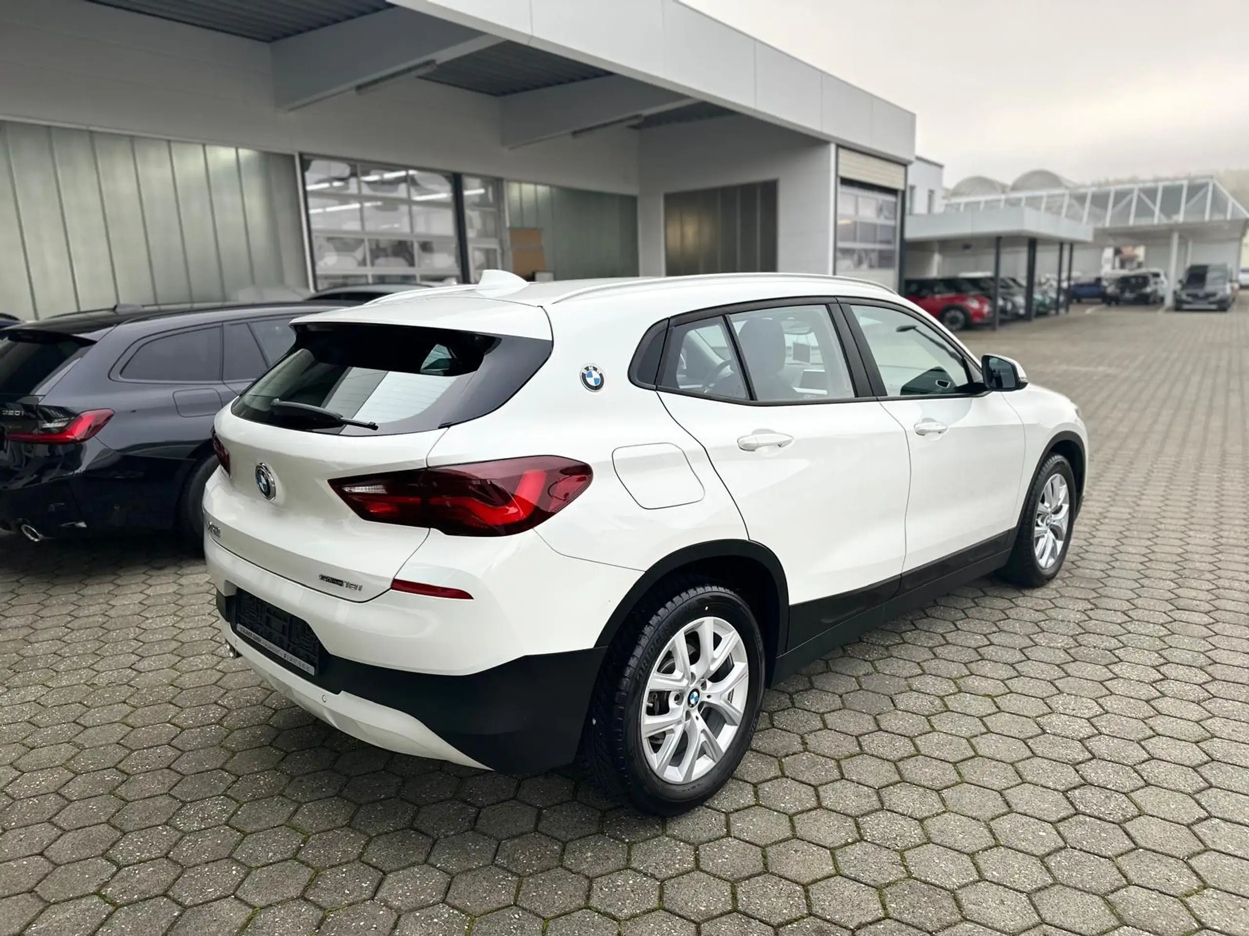 BMW - X2