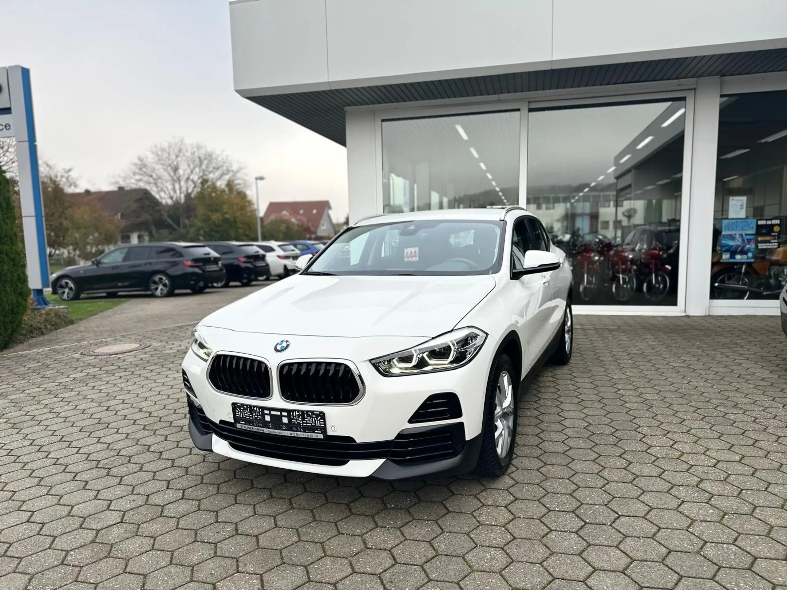 BMW - X2