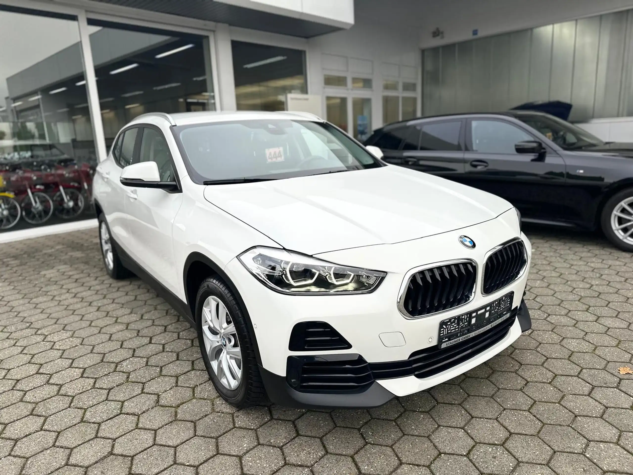 BMW - X2