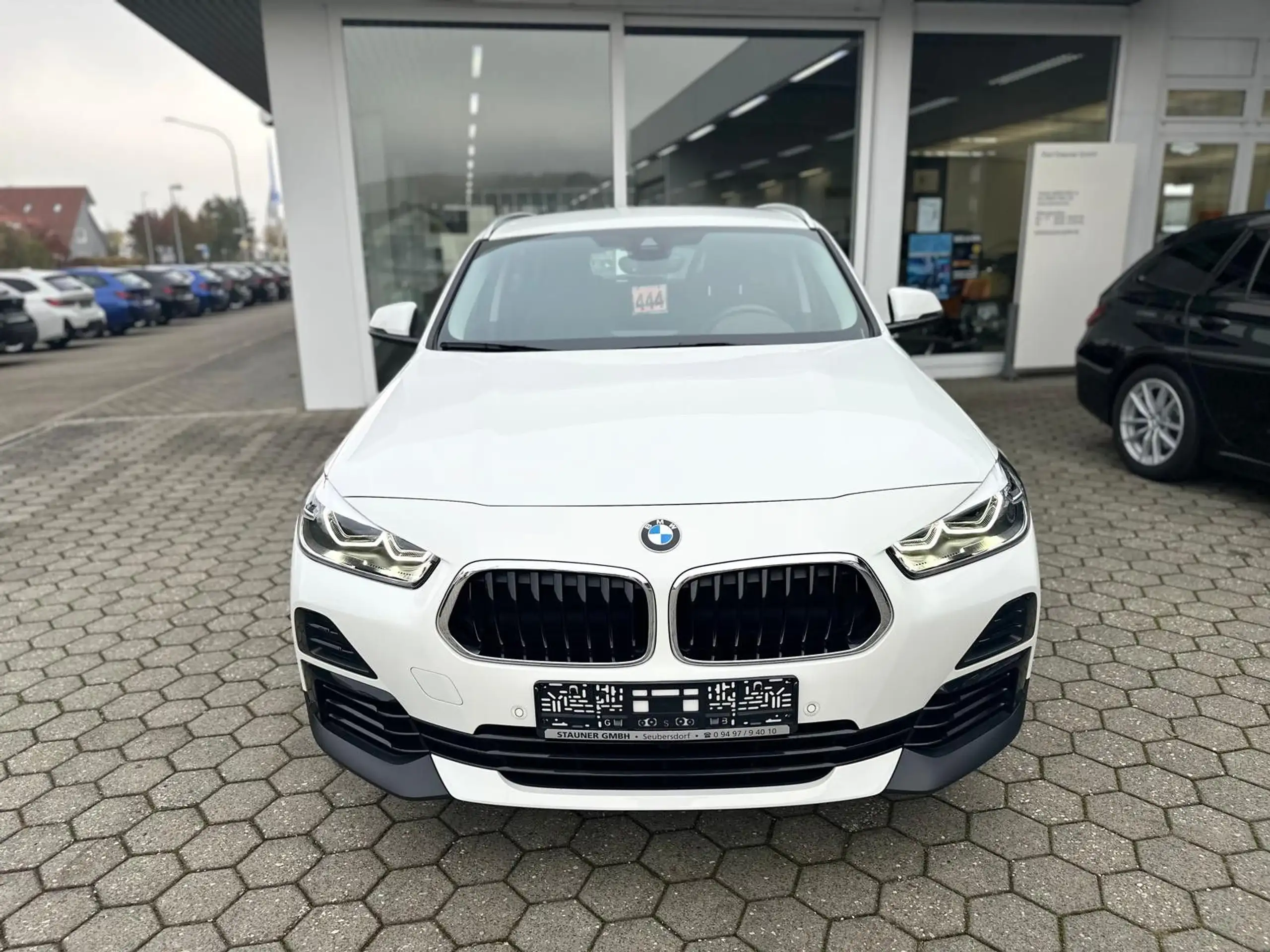 BMW - X2