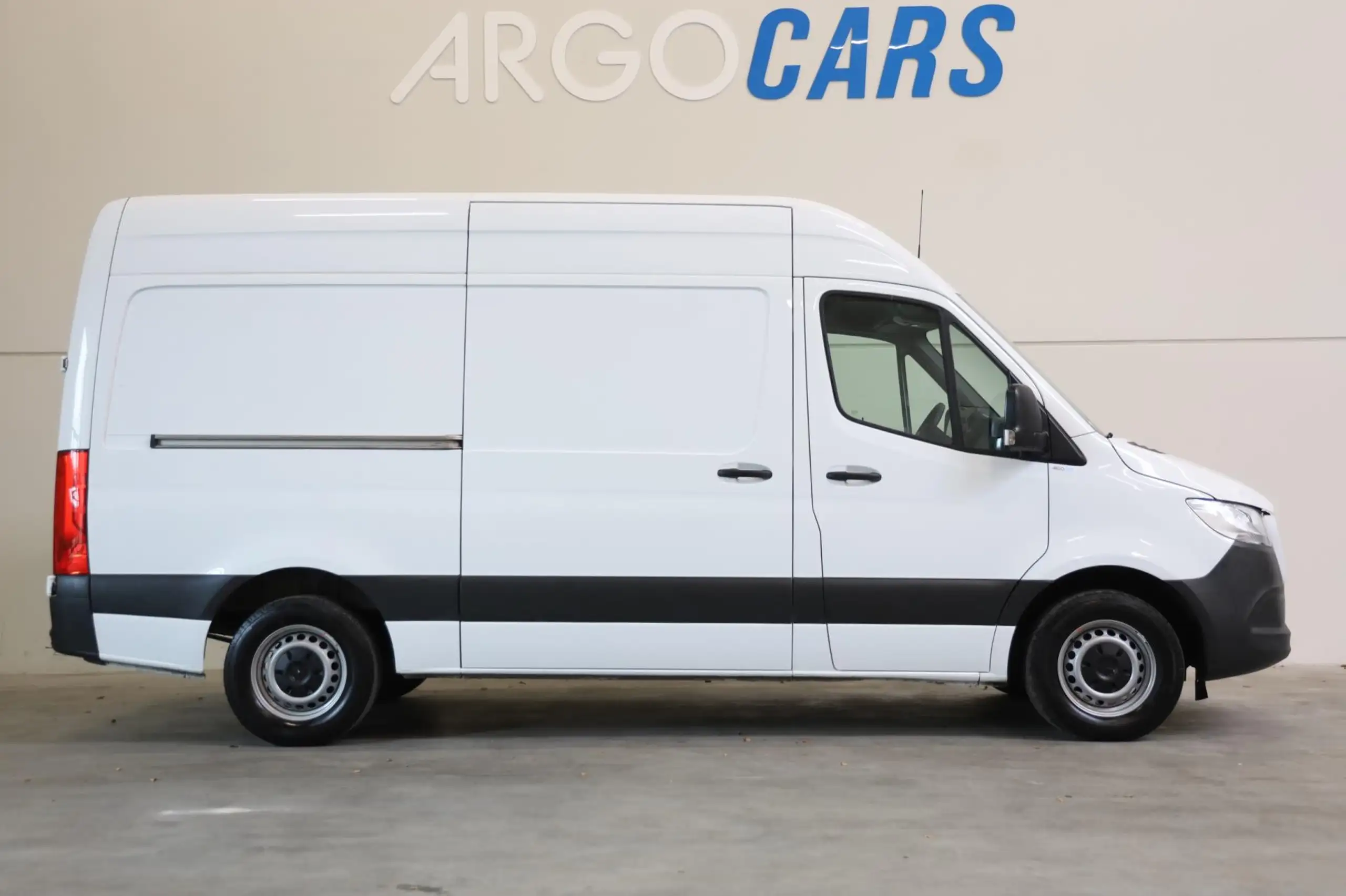 Mercedes-Benz - Sprinter