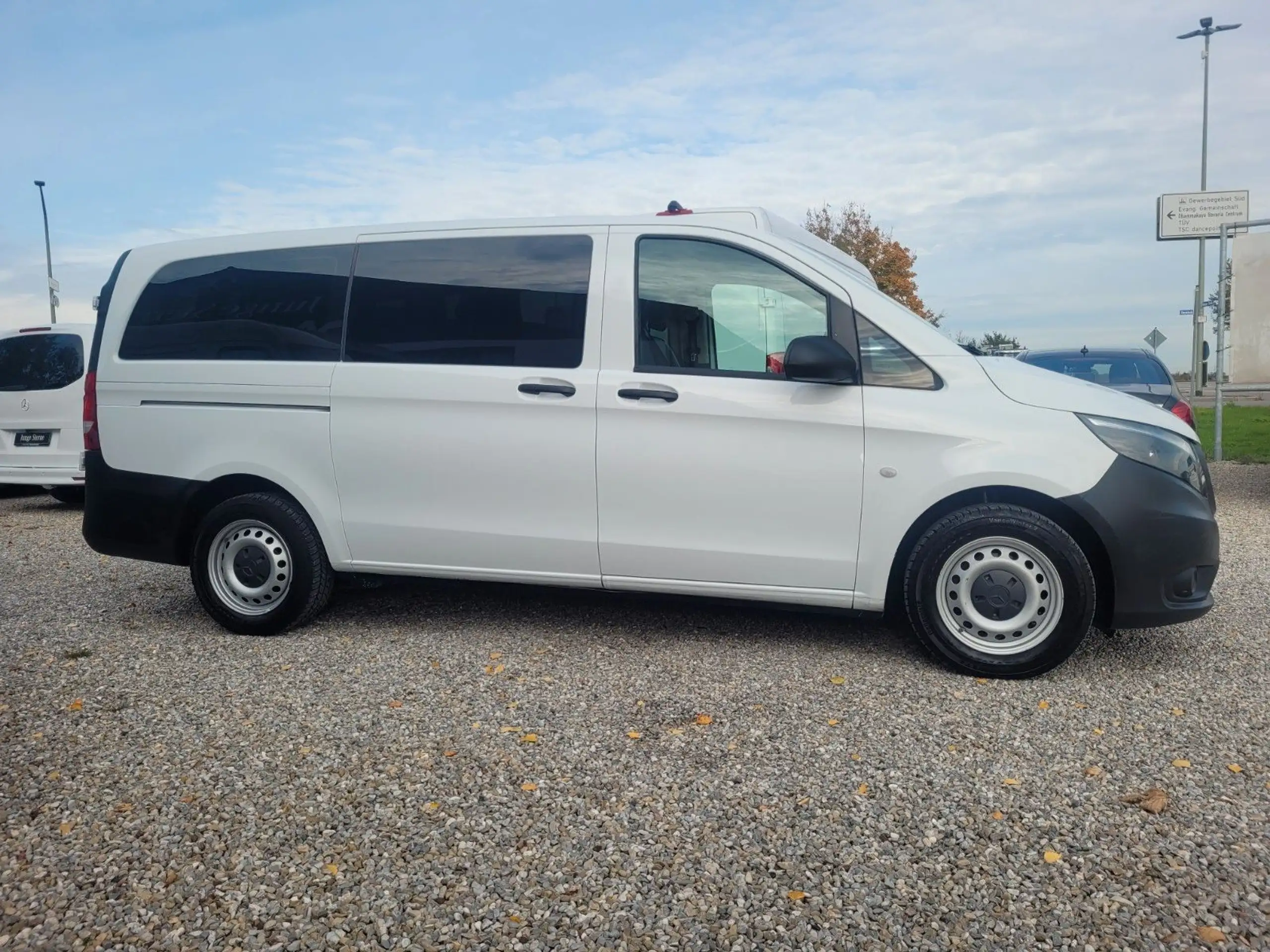 Mercedes-Benz - Vito