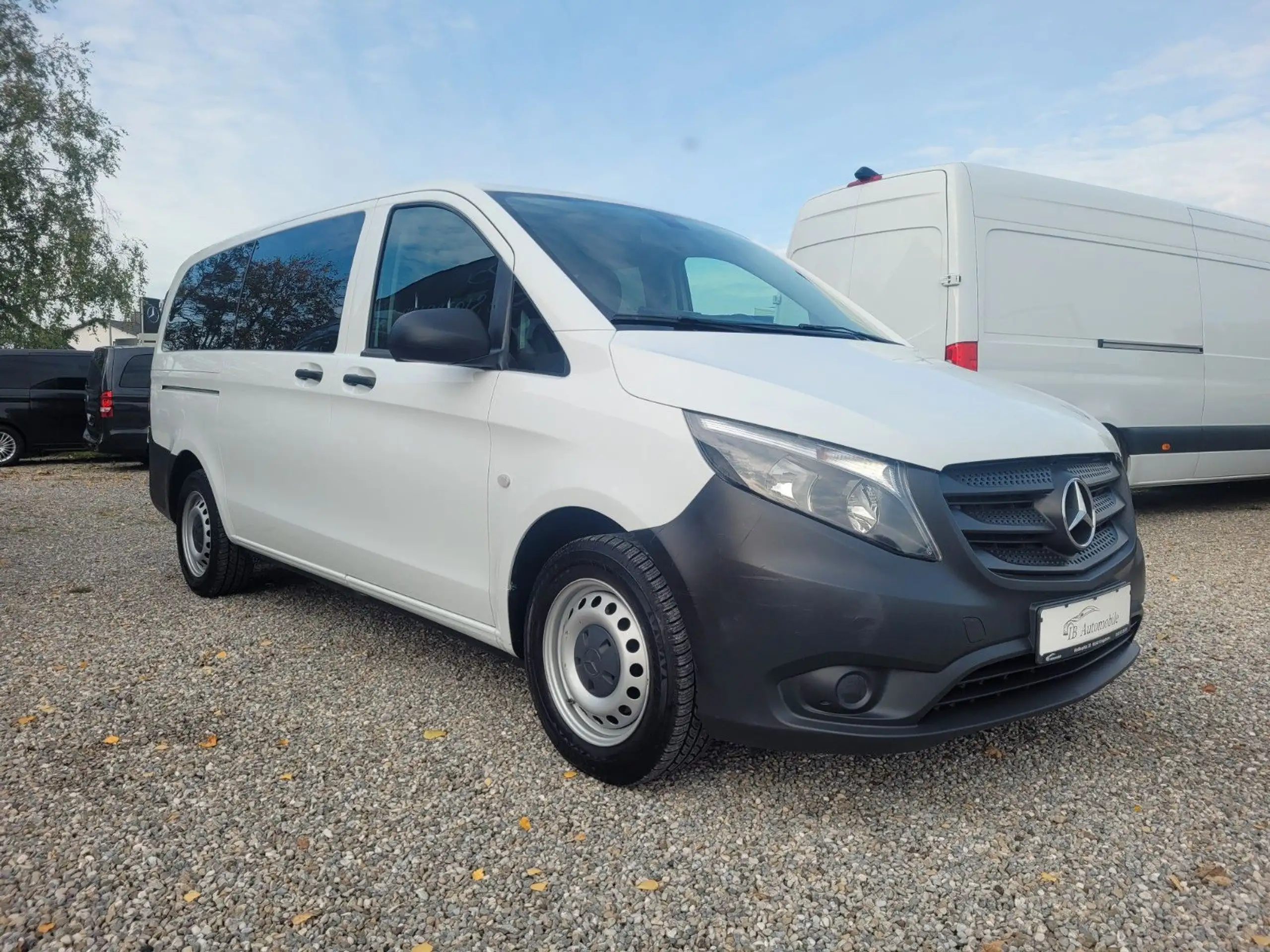 Mercedes-Benz - Vito