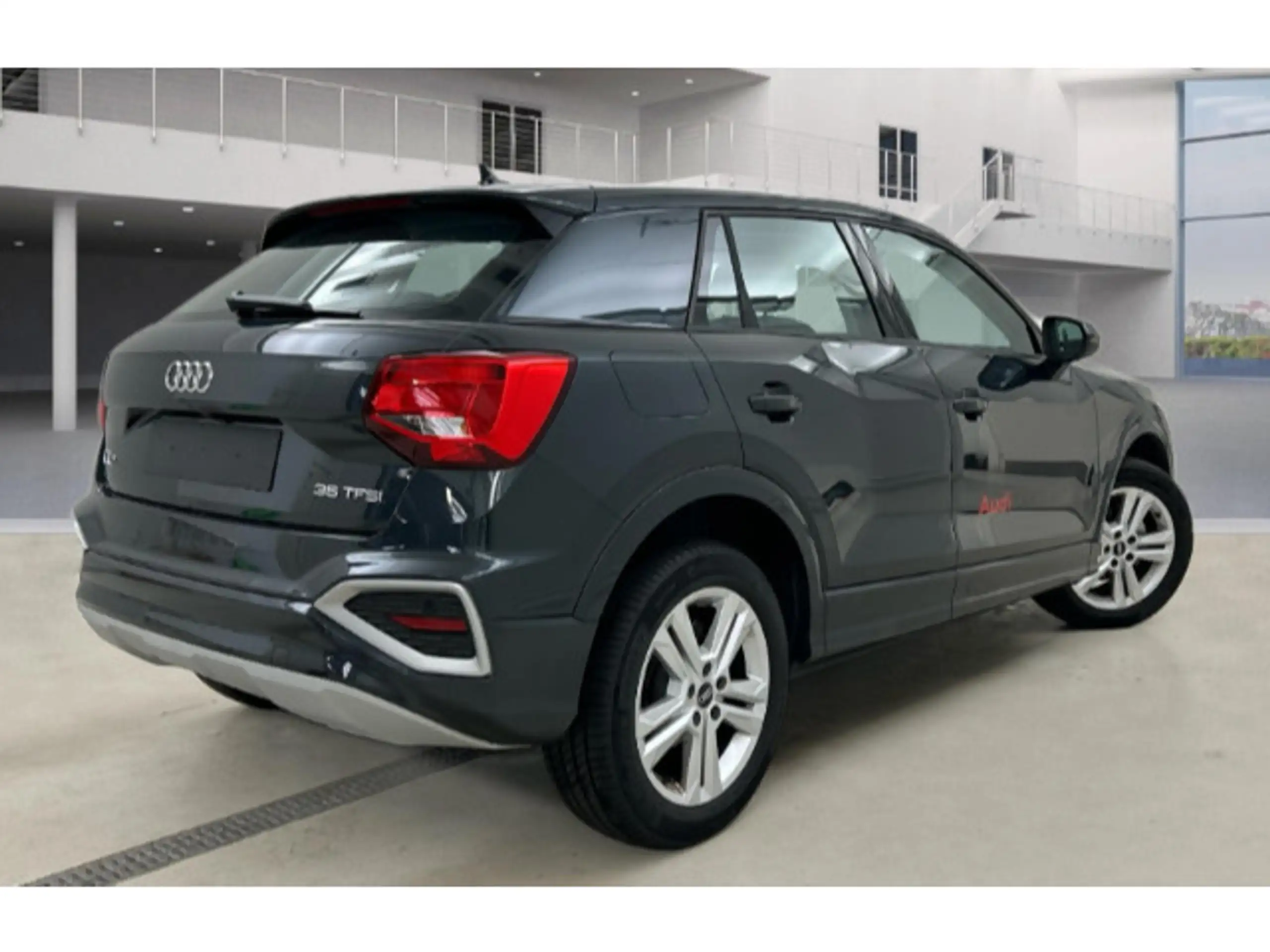 Audi - Q2