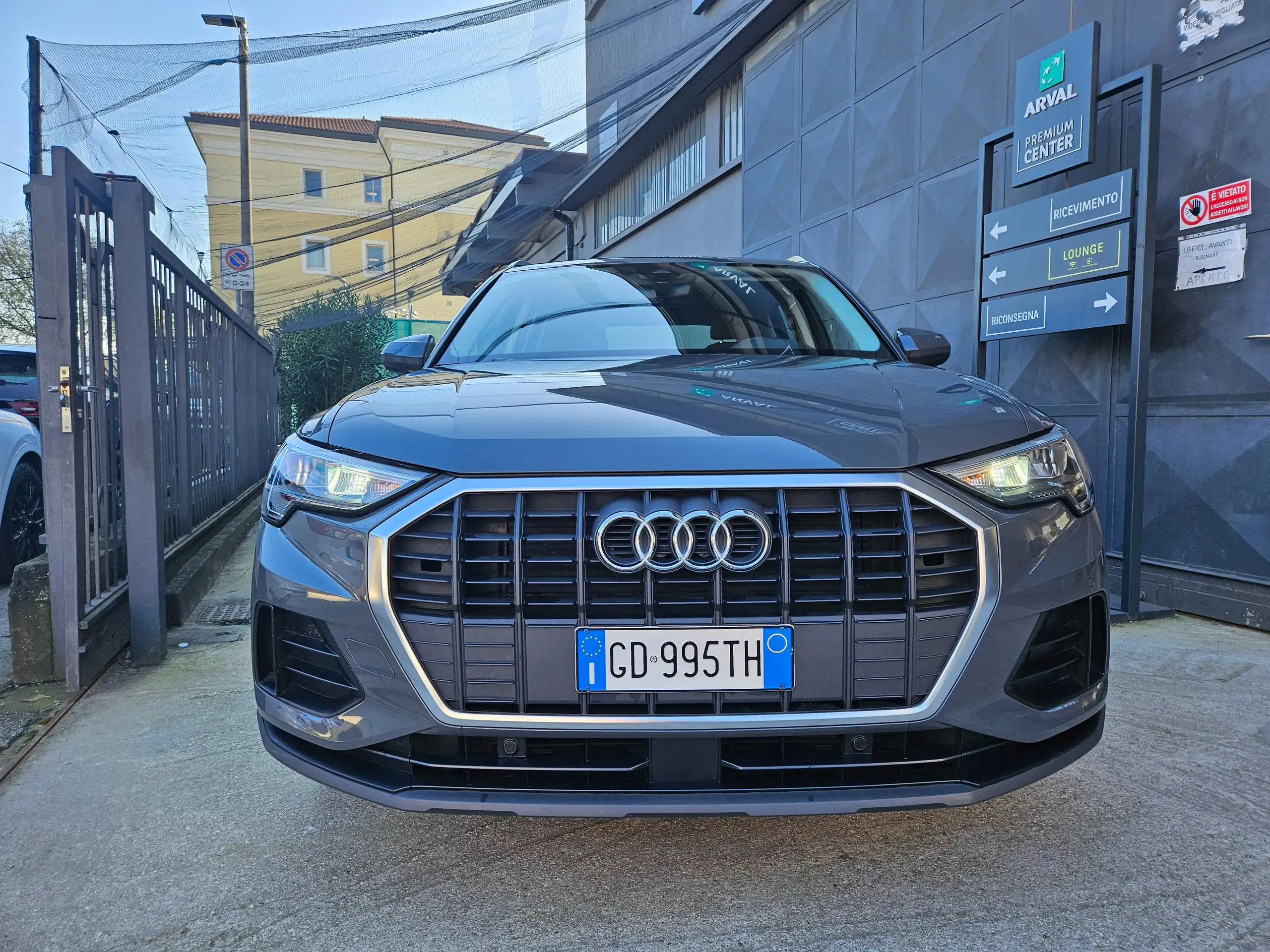 Audi - Q3