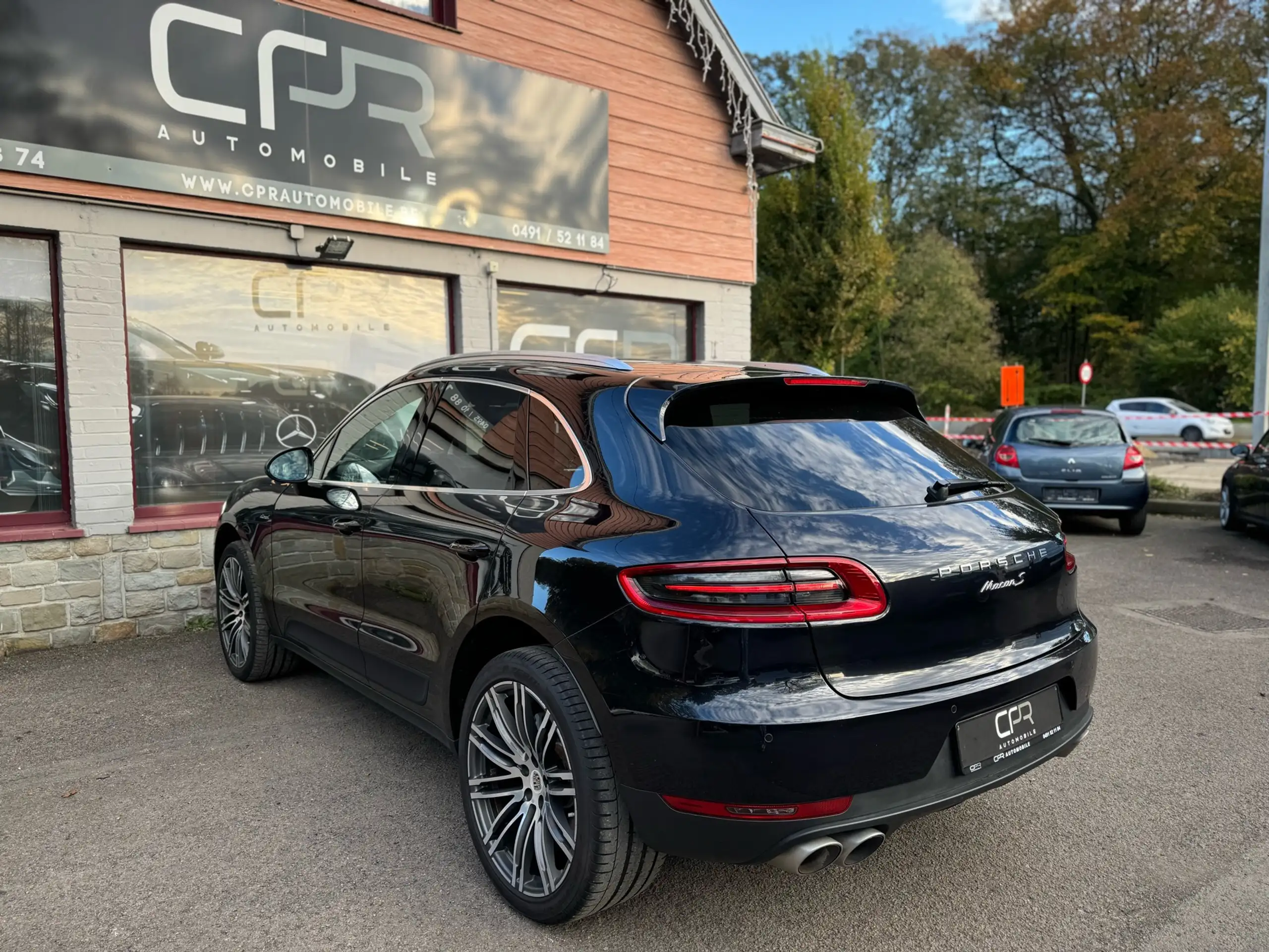 Porsche - Macan