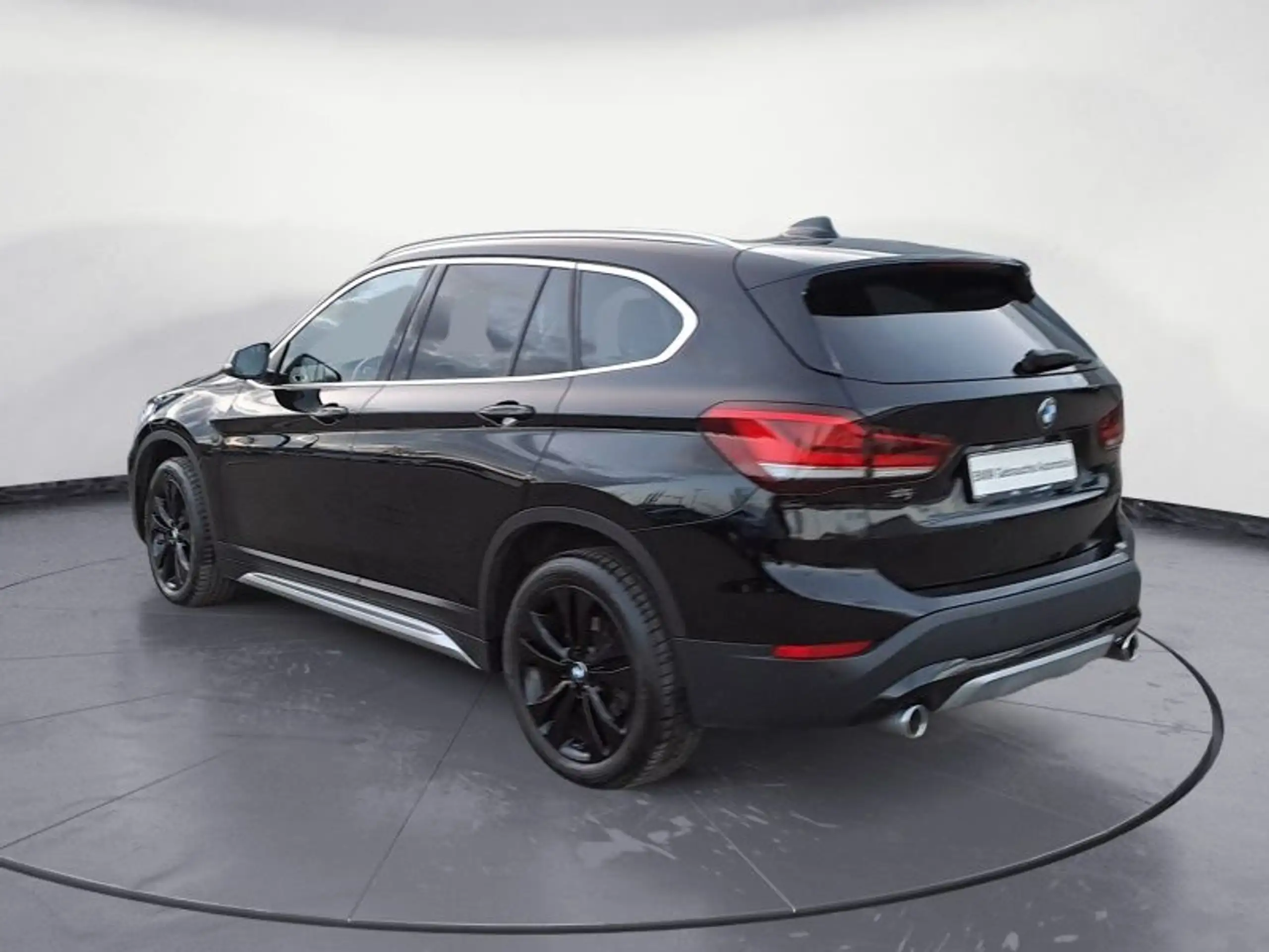 BMW - X1