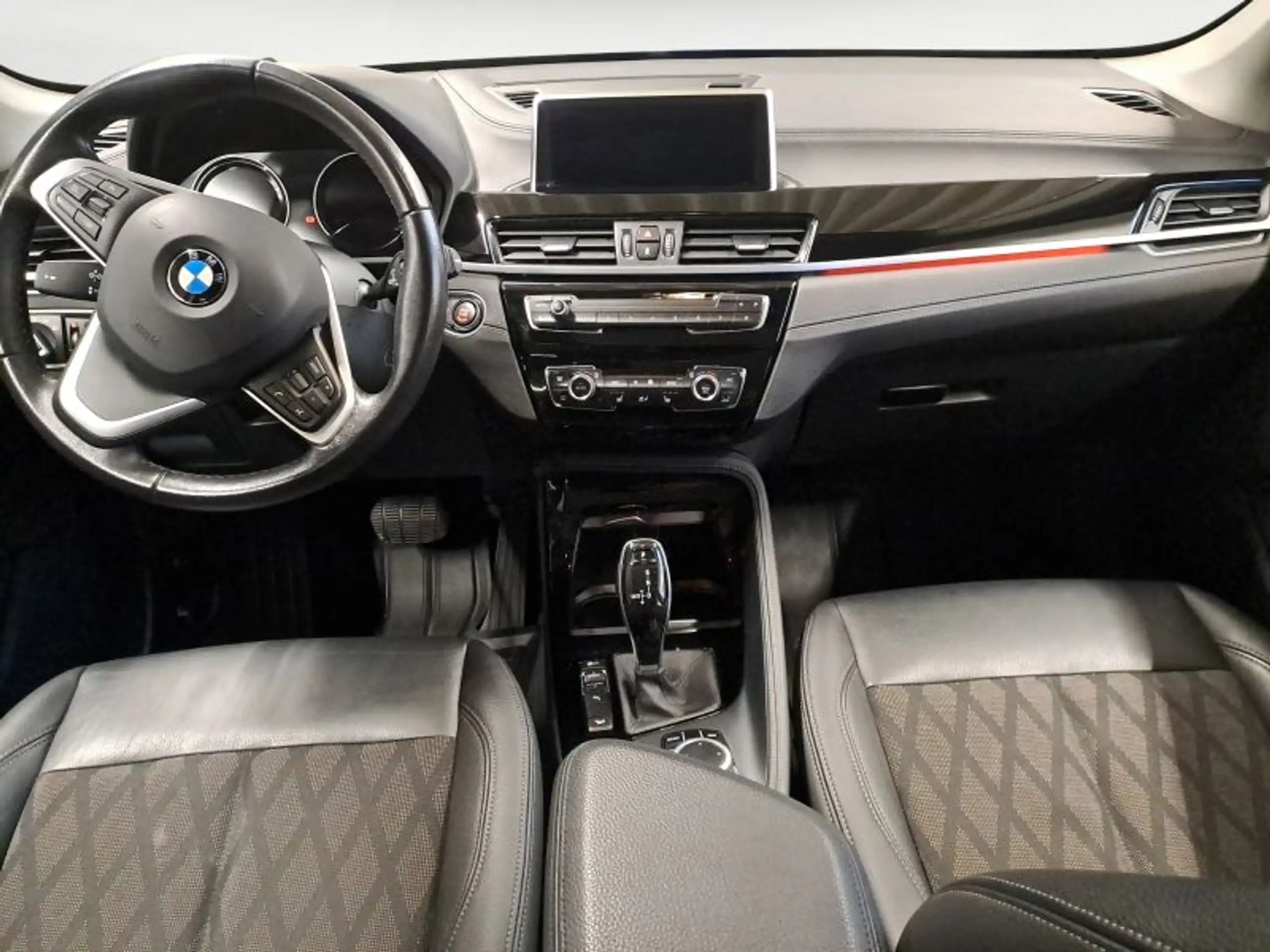 BMW - X1