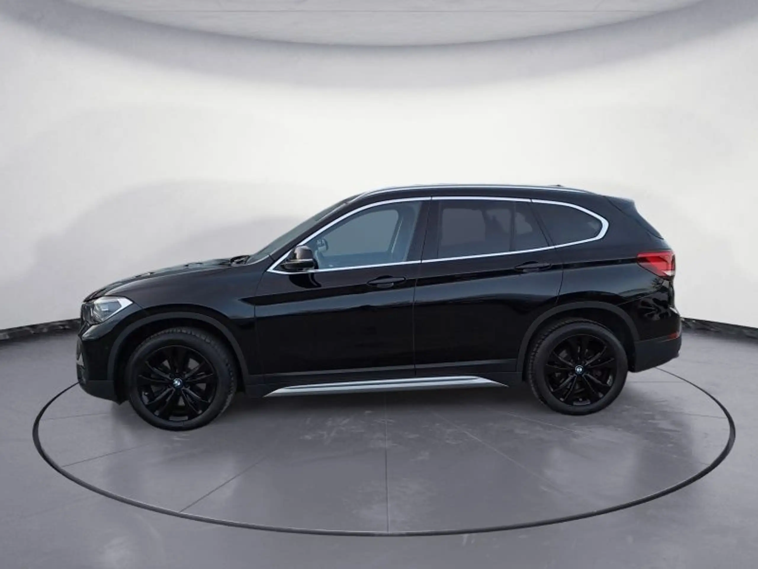 BMW - X1