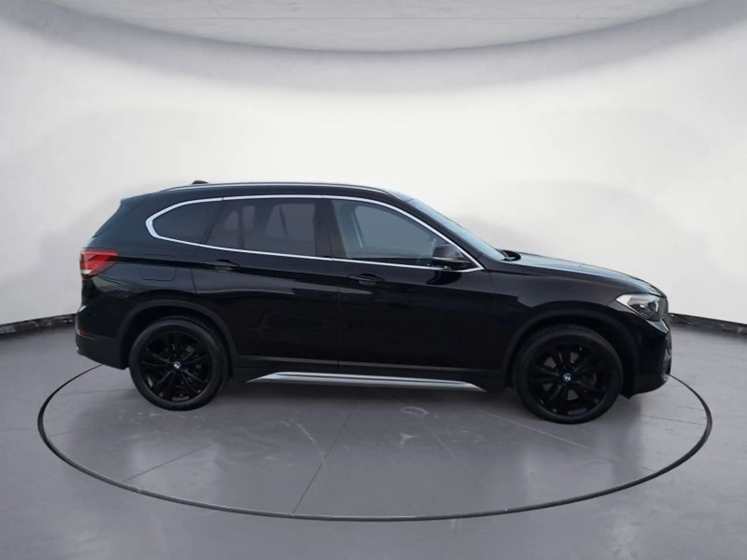 BMW - X1