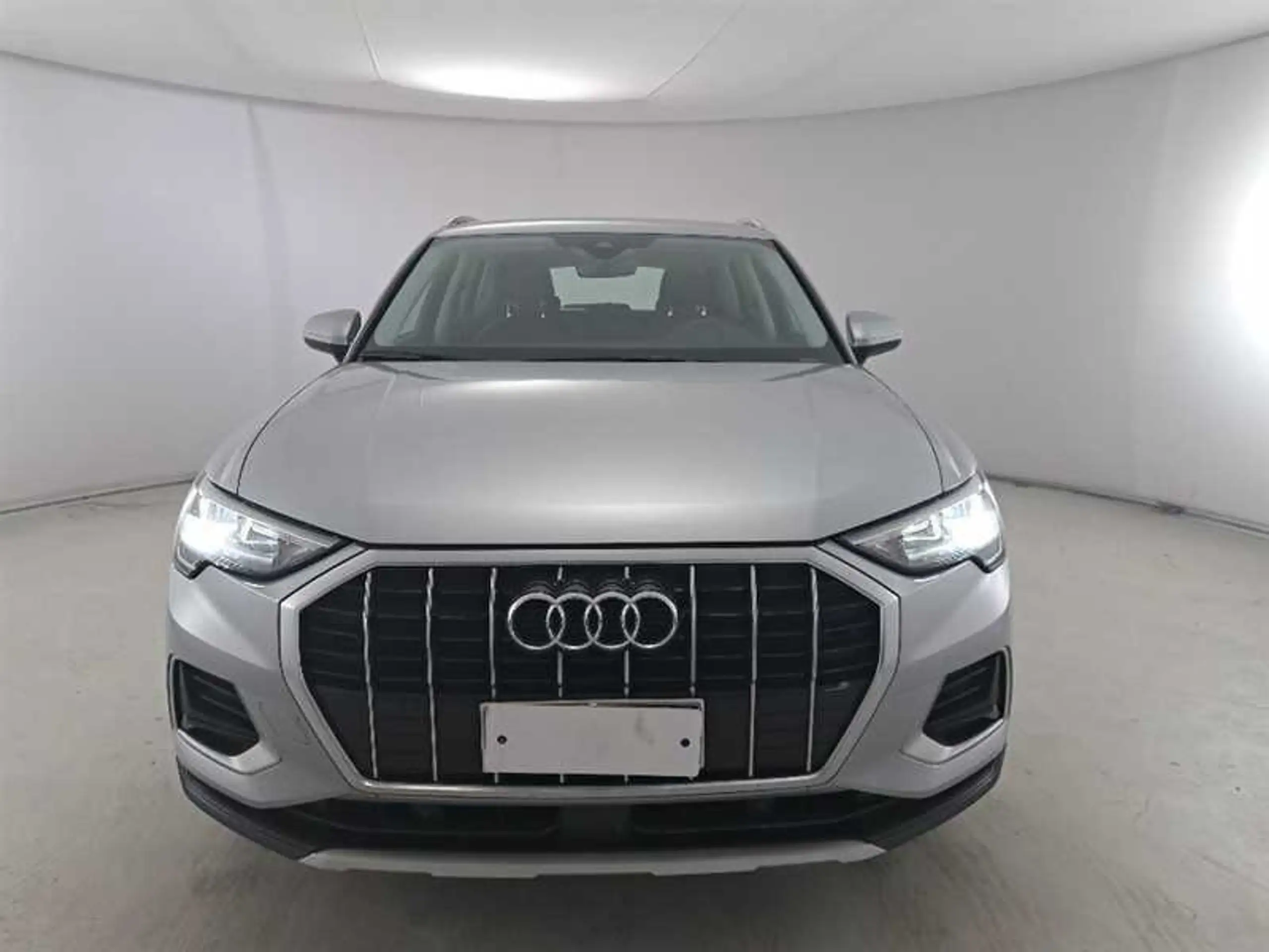 Audi - Q3