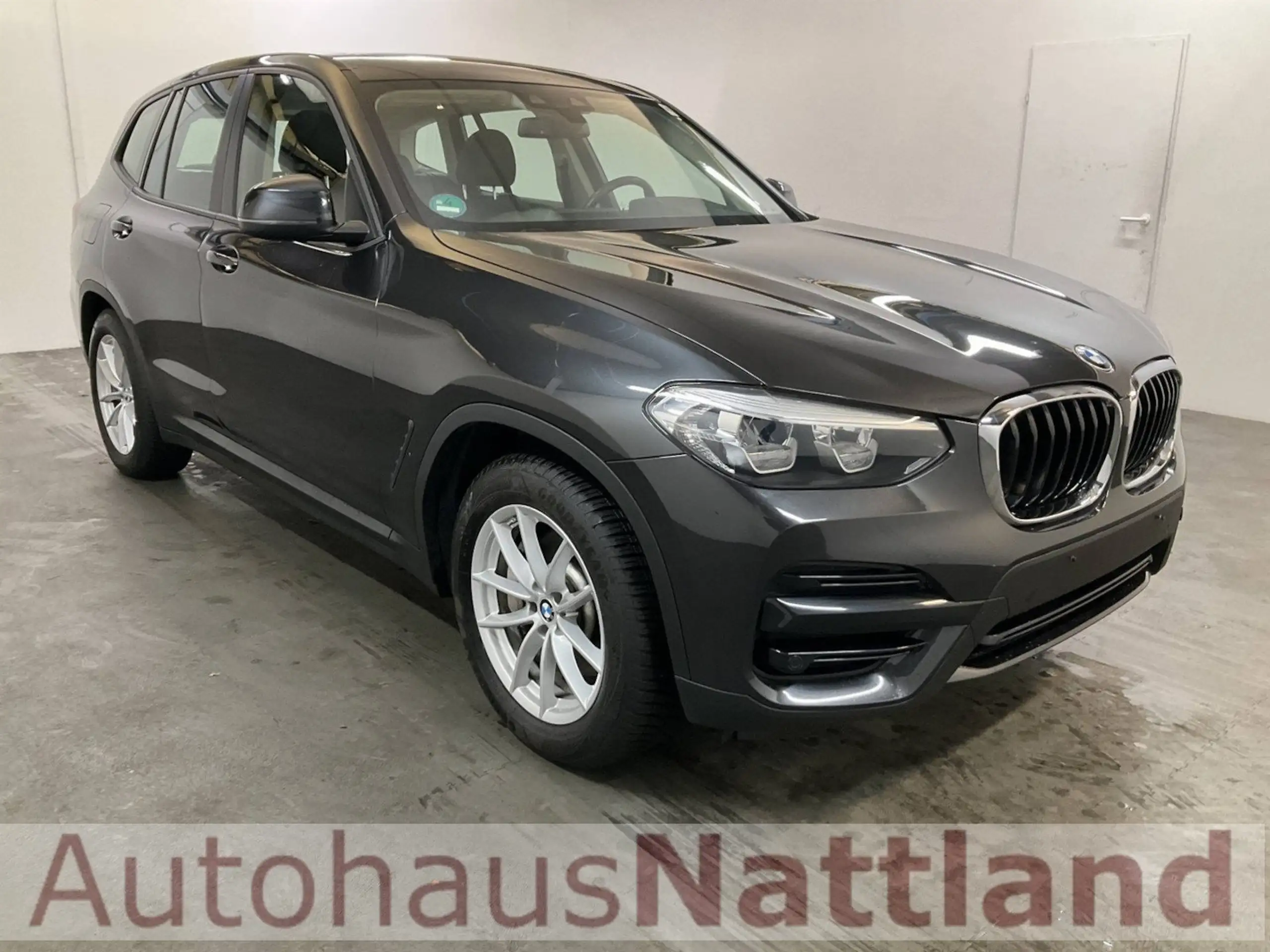 BMW - X3