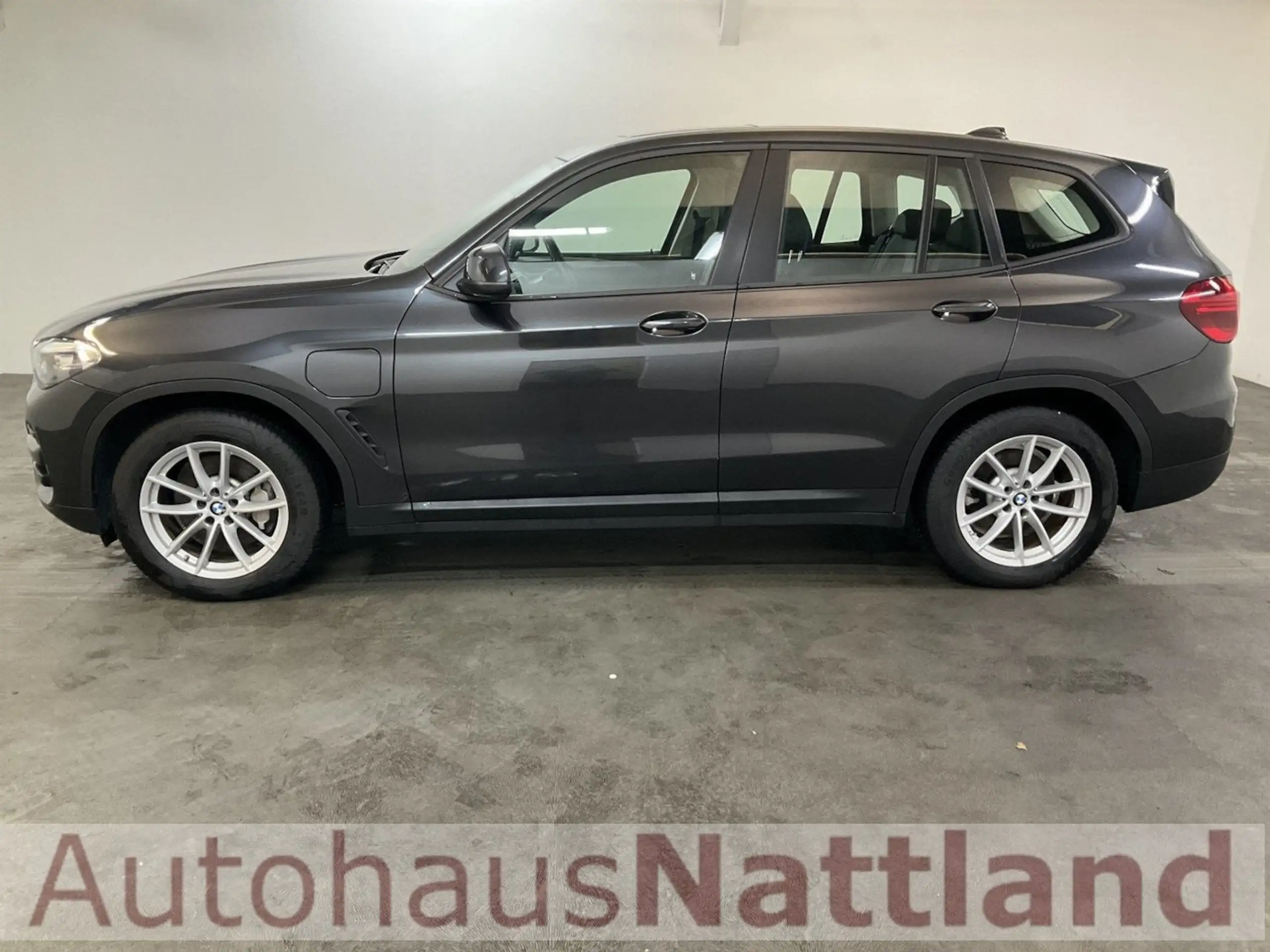 BMW - X3