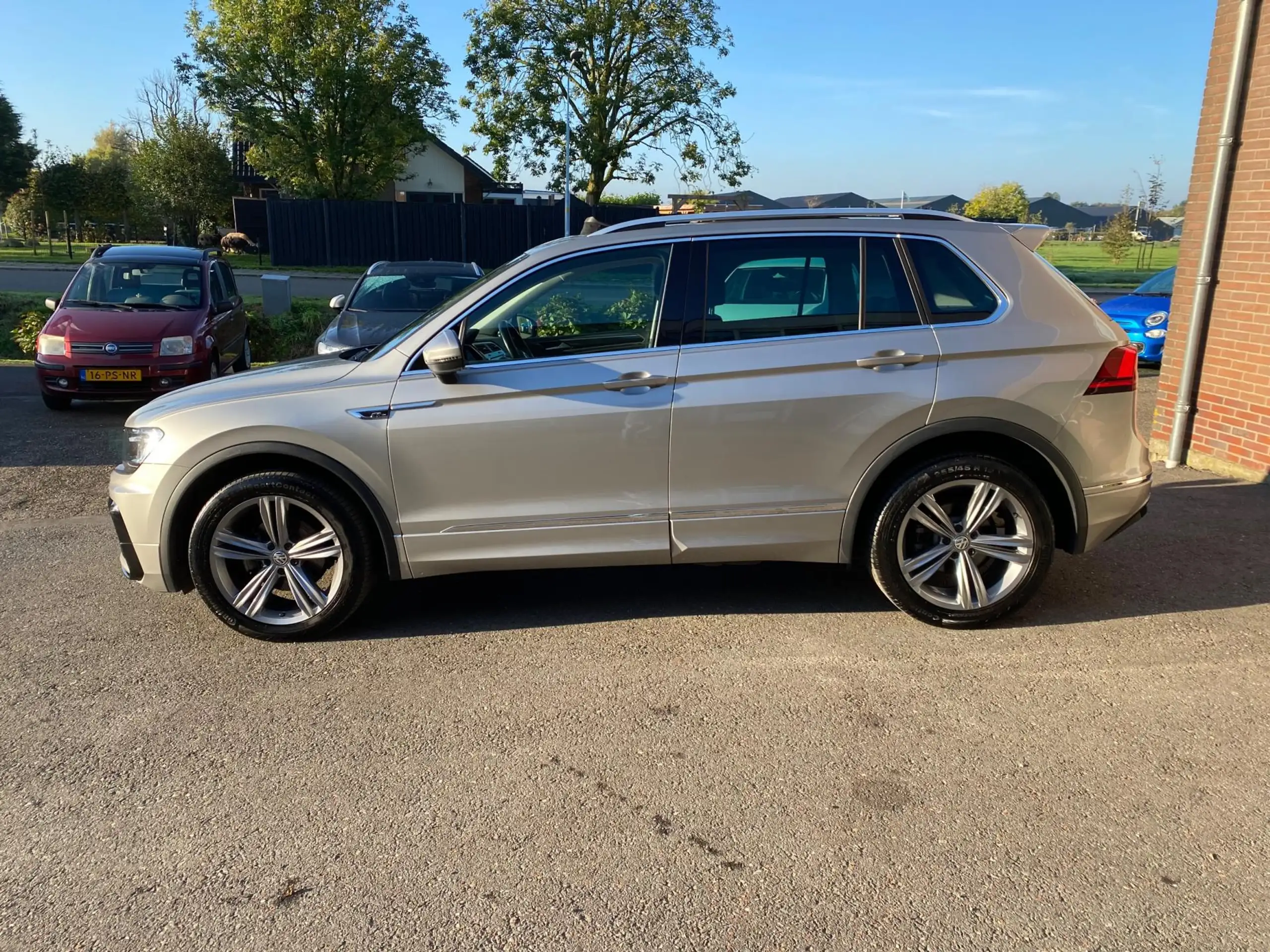 Volkswagen - Tiguan