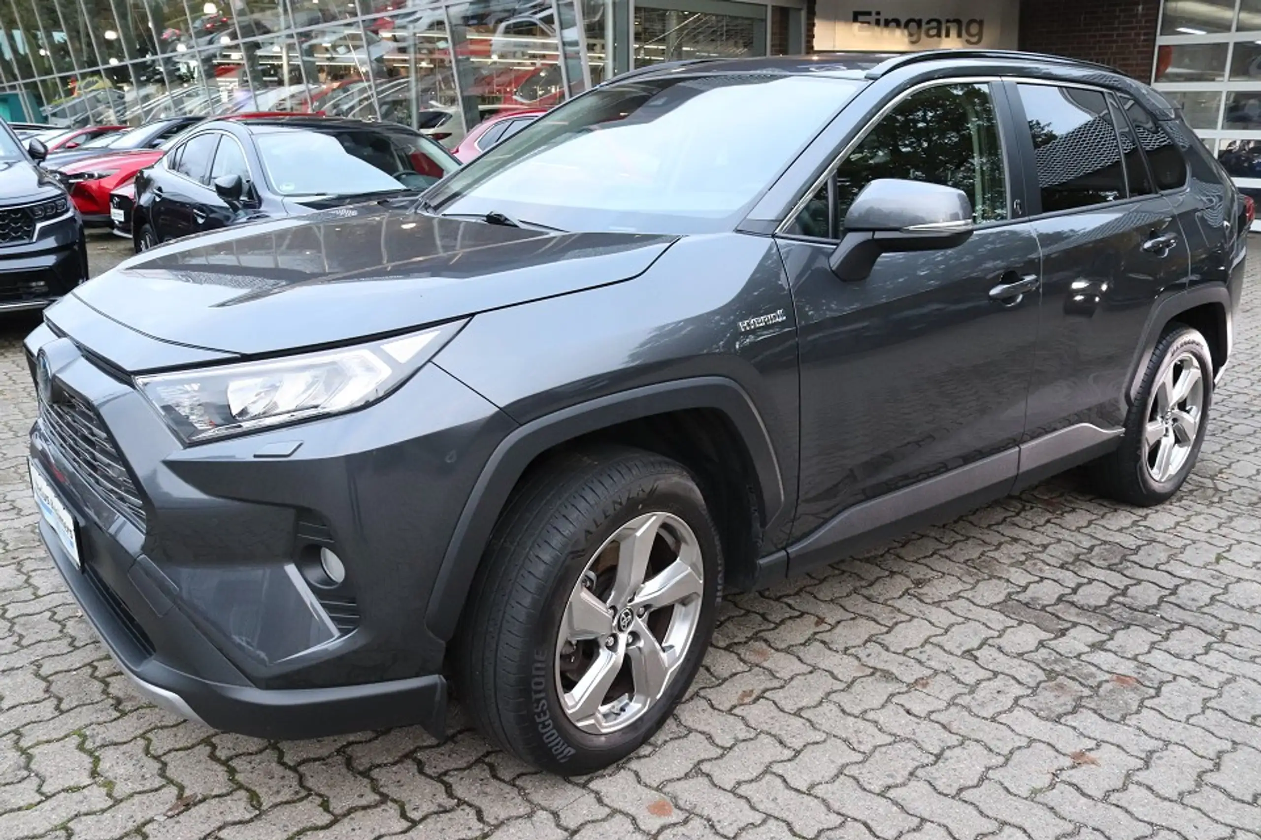 Toyota - RAV 4