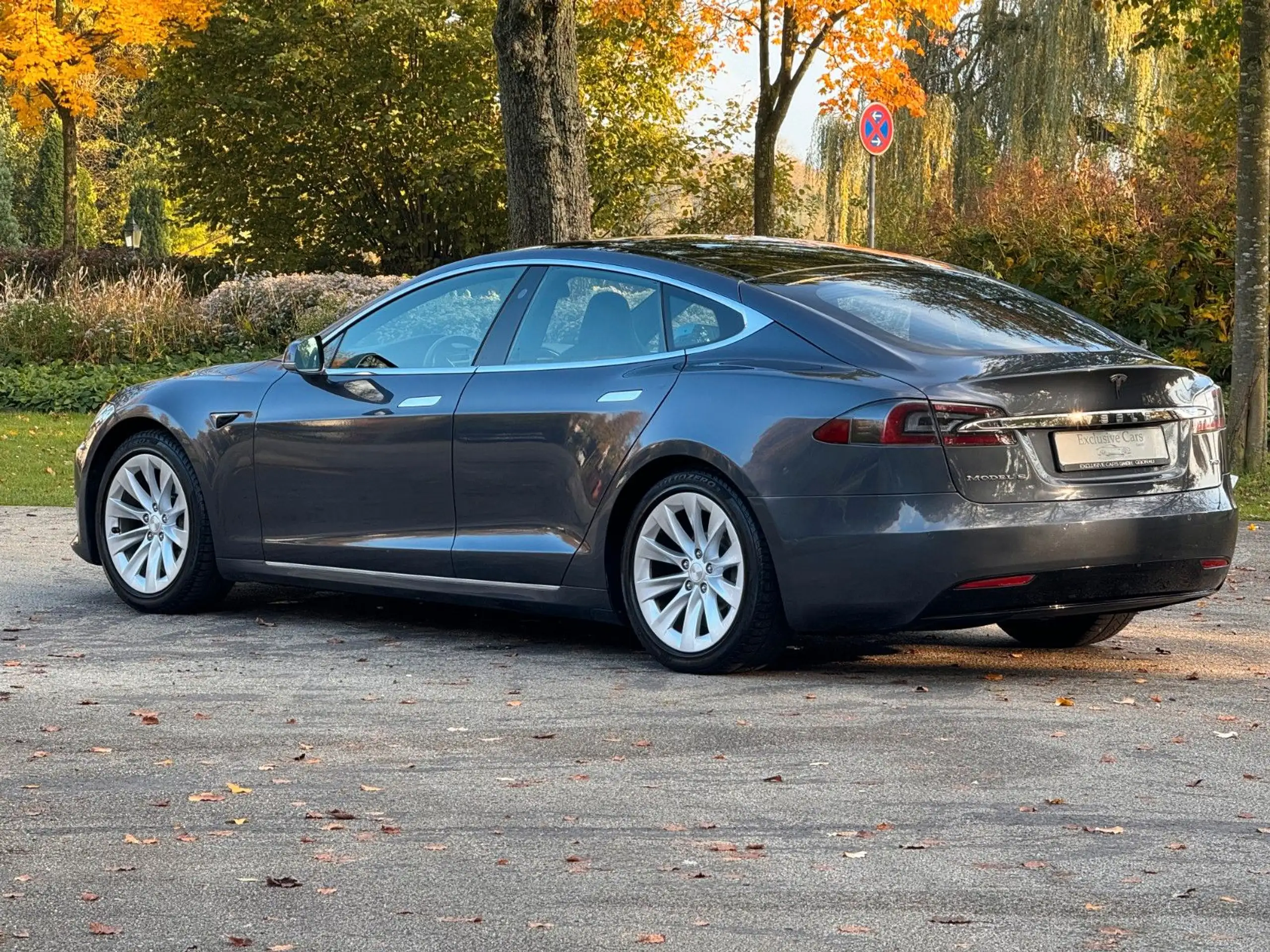 Tesla - Model S