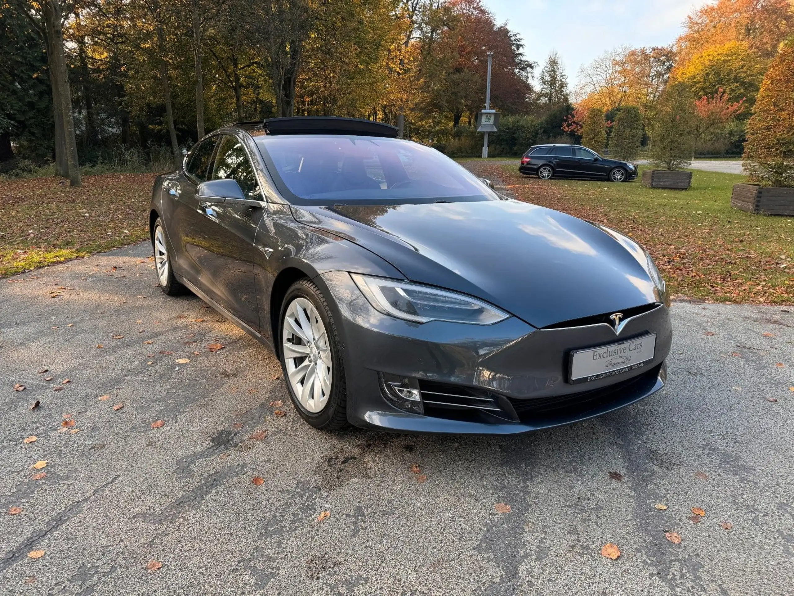 Tesla - Model S