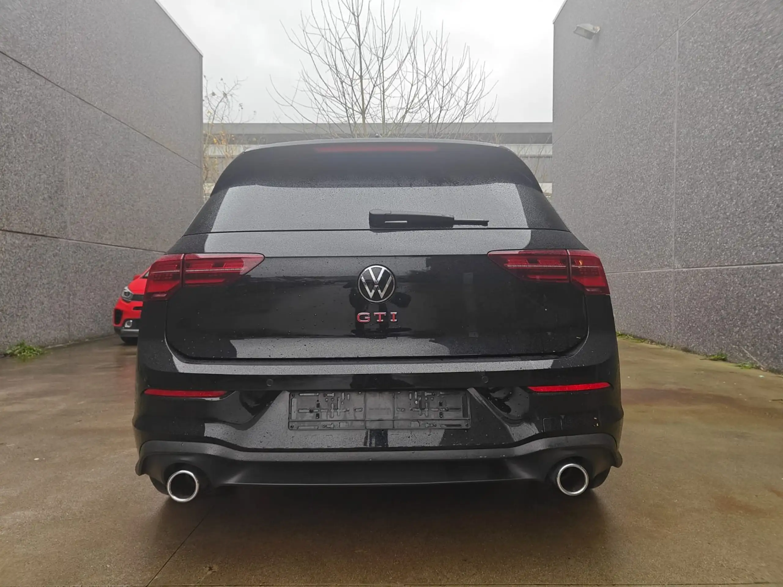 Volkswagen - Golf GTI